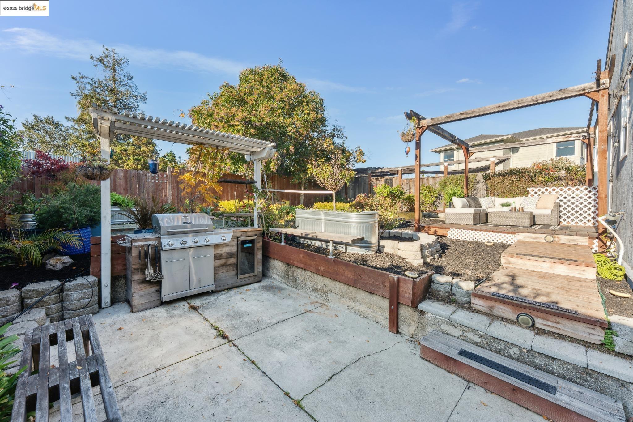 3471 Morcom Ave