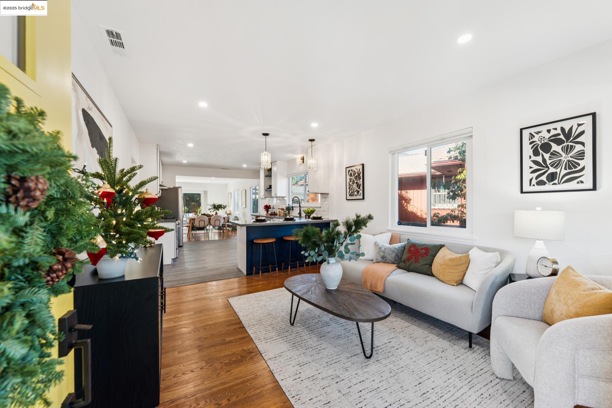 3471 Morcom Ave