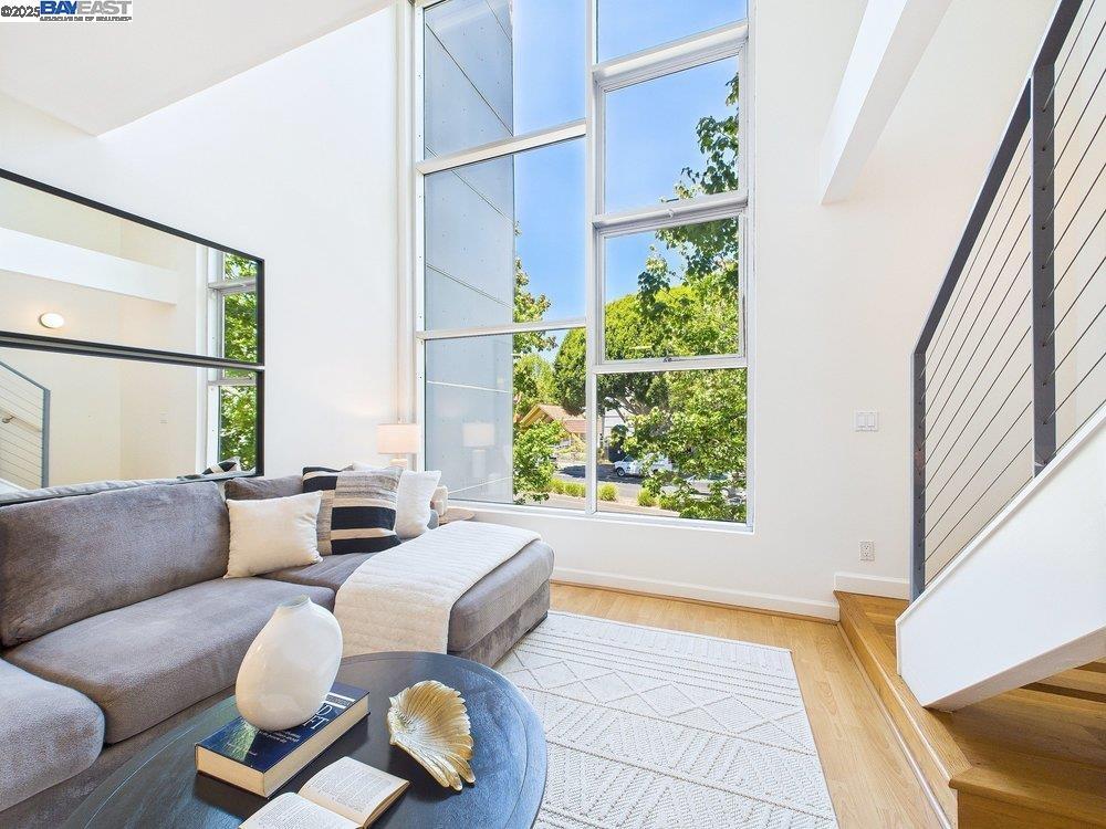 485 W Macarthur Blvd # 201