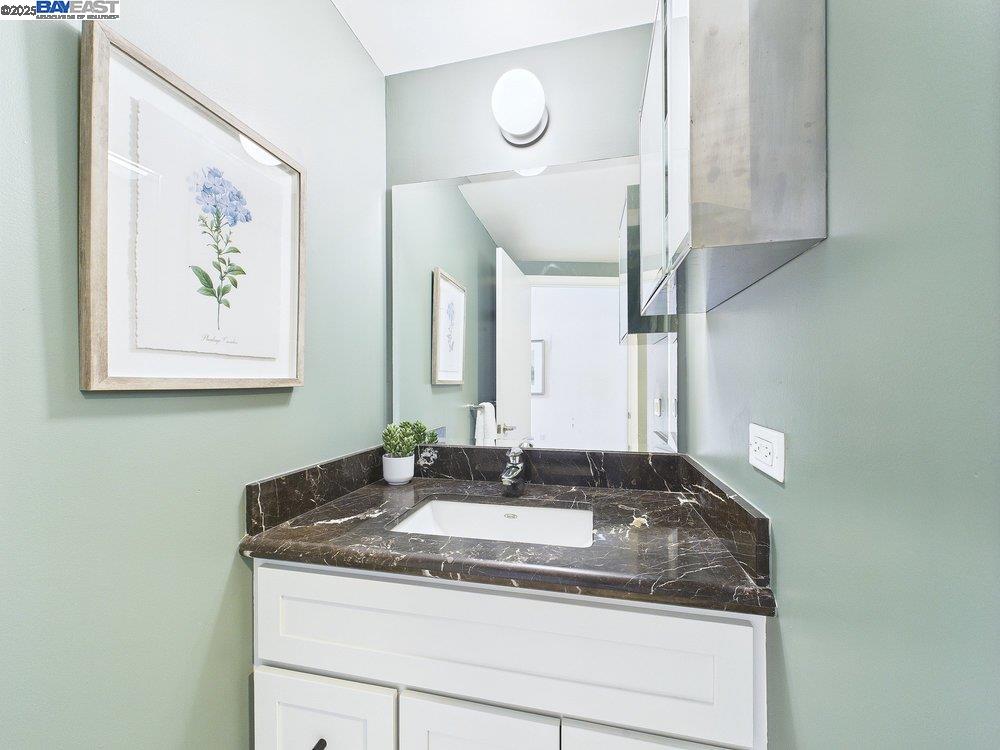 485 W Macarthur Blvd # 201