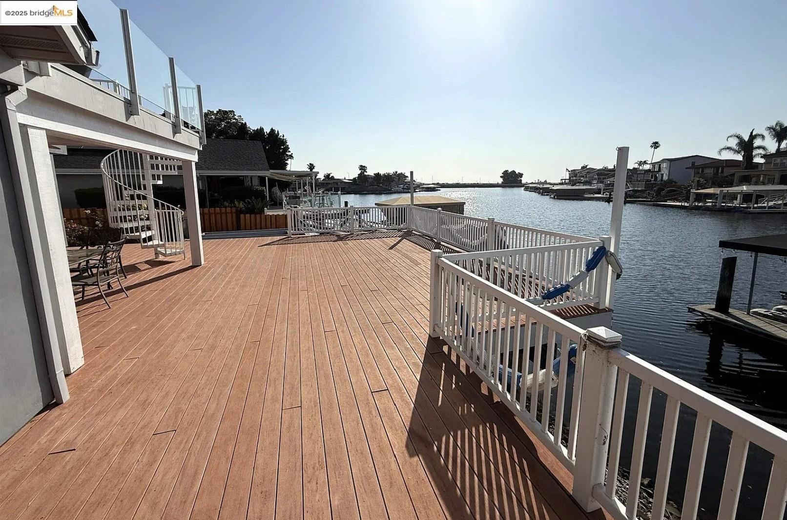 301 Discovery Bay Blvd