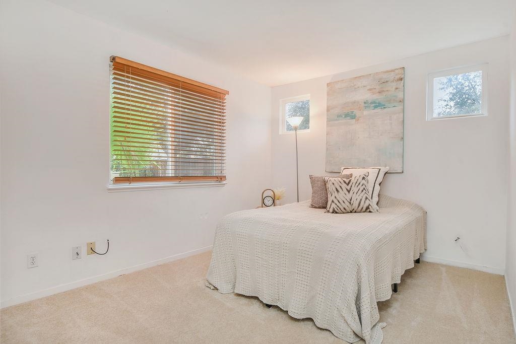 1100 Alder Creek Way