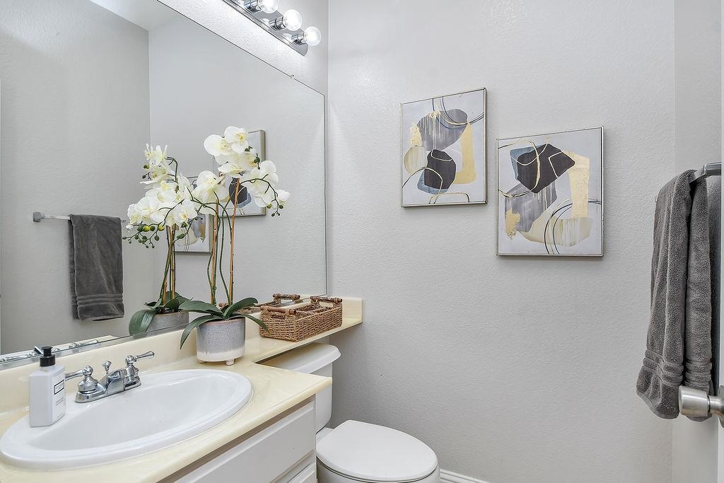 1100 Alder Creek Way