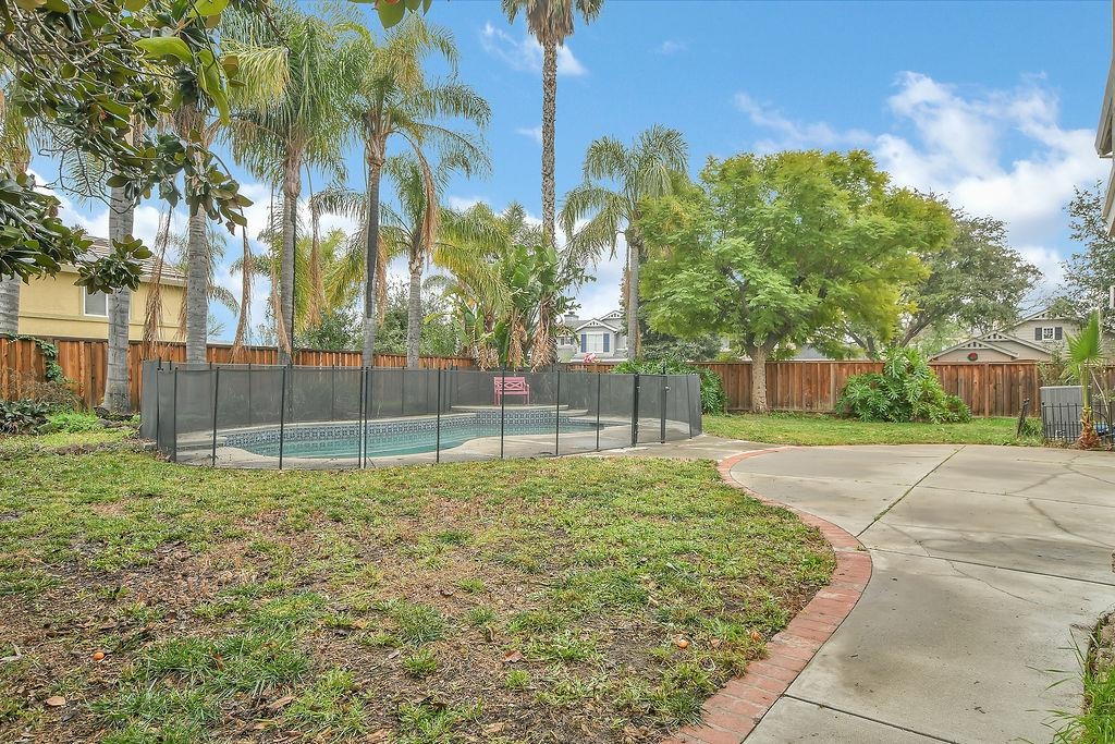 1100 Alder Creek Way