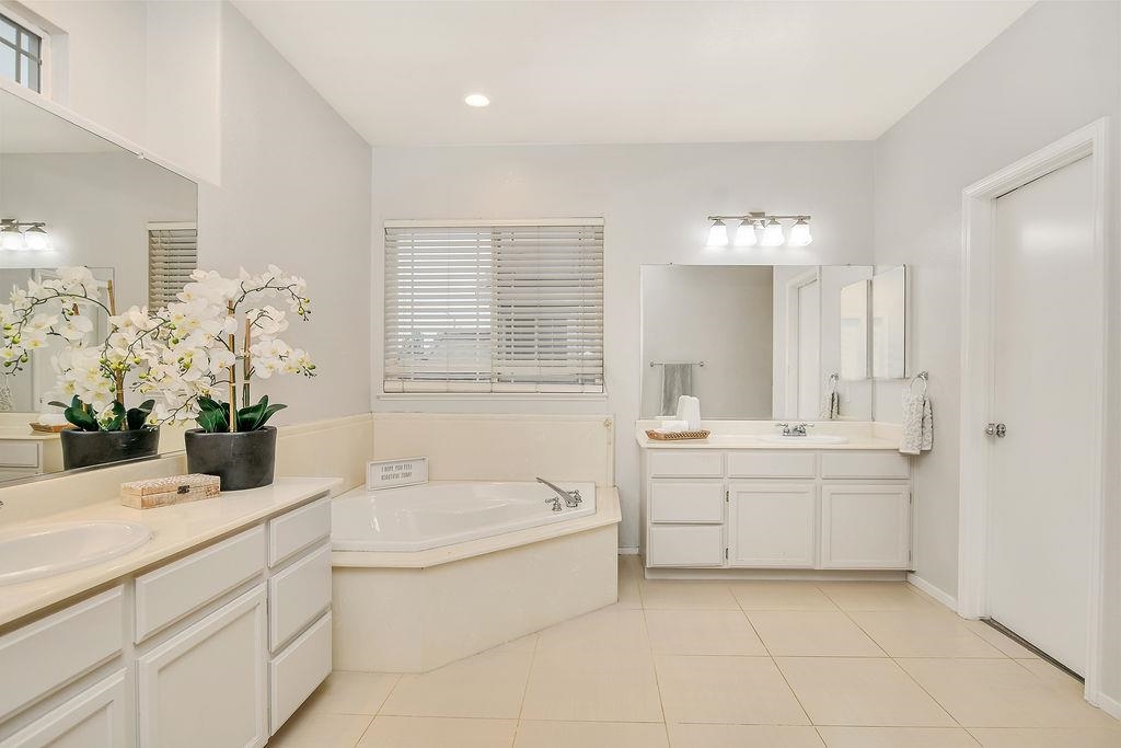 1100 Alder Creek Way