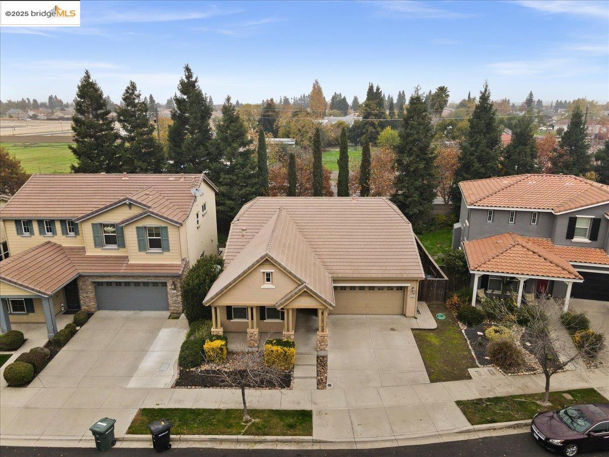 2324 Mendocino Dr