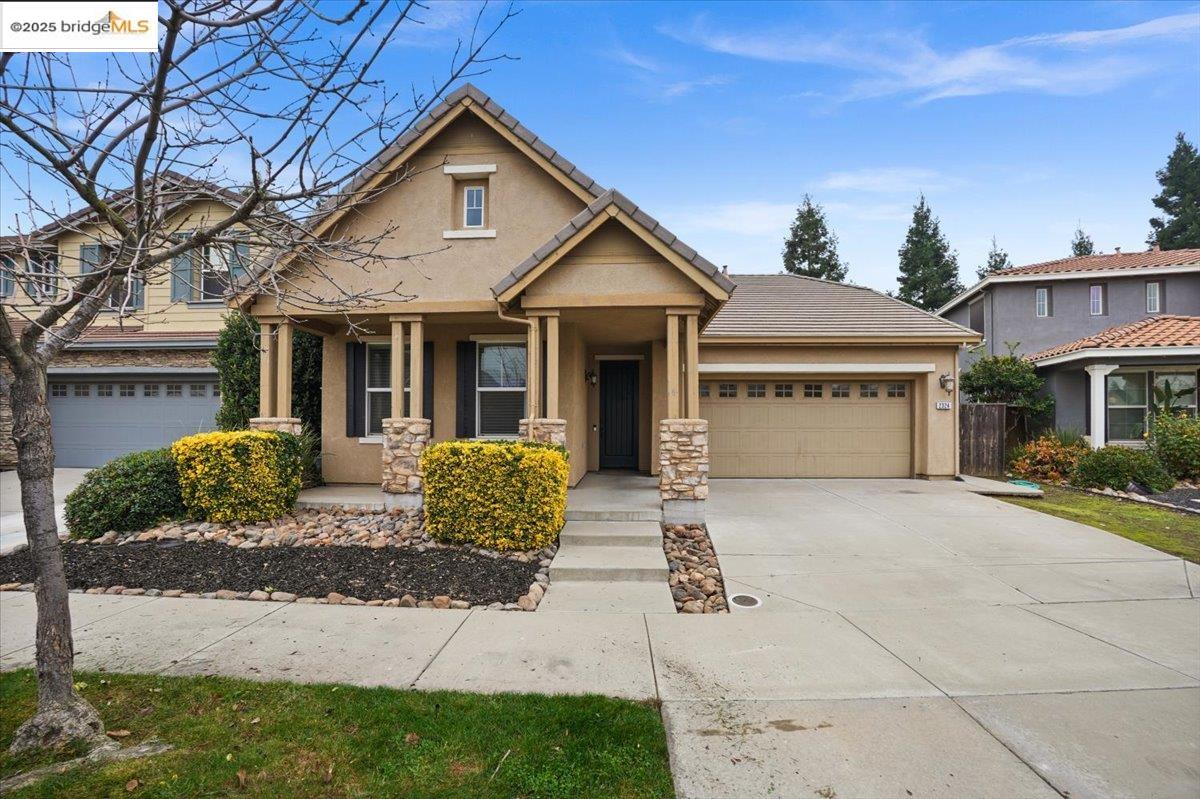 2324 Mendocino Dr