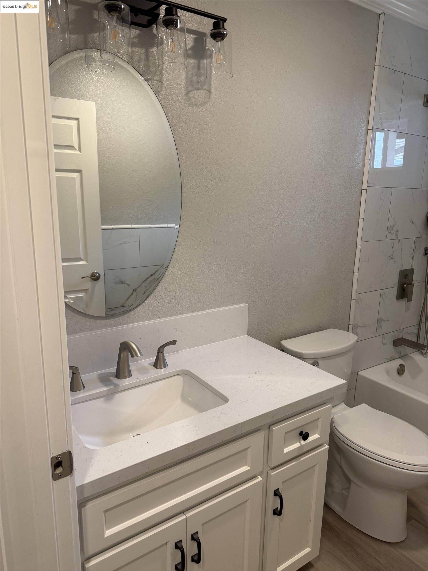 5681 Starboard Dr