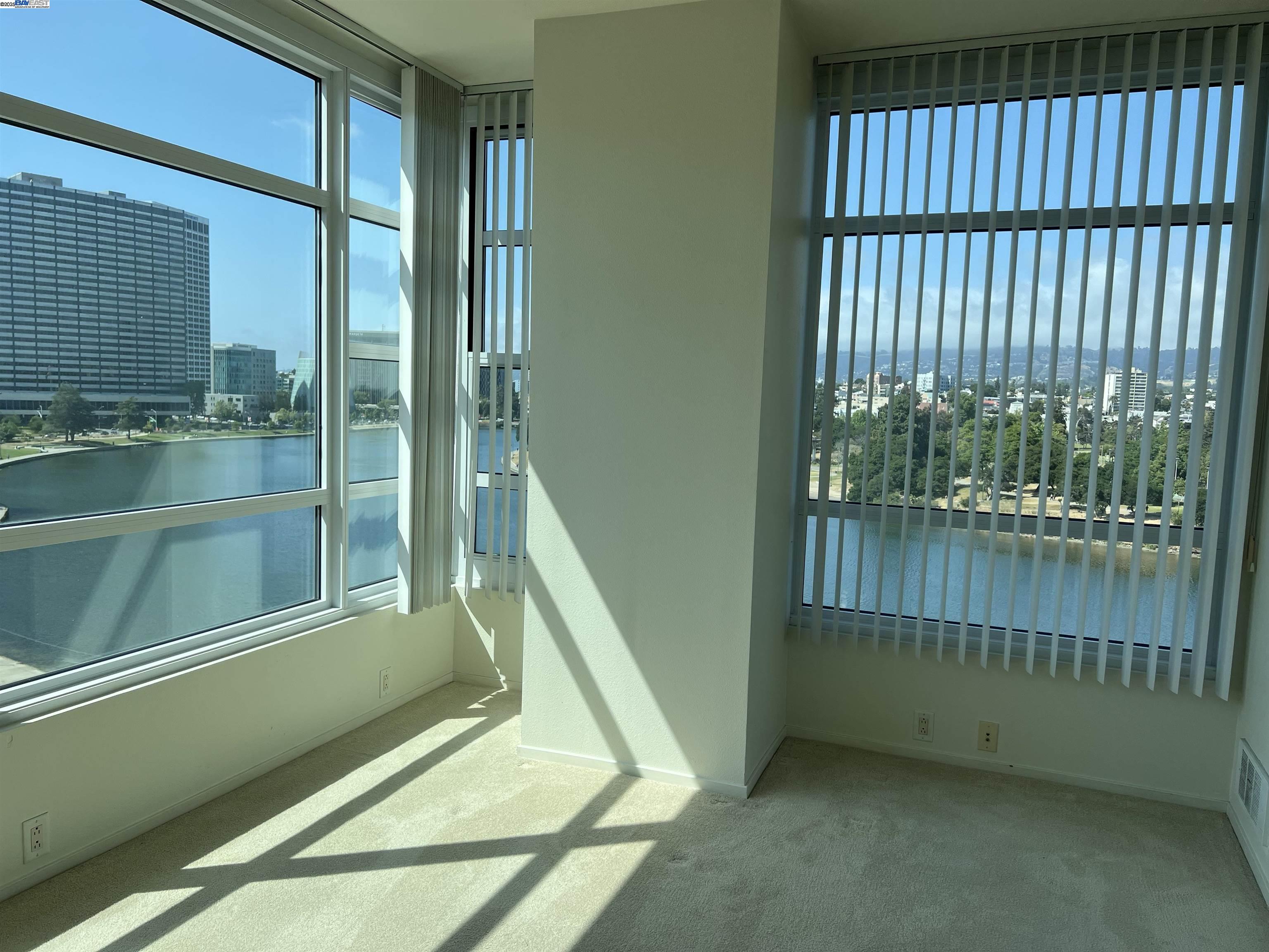 1 Lakeside Dr # 821