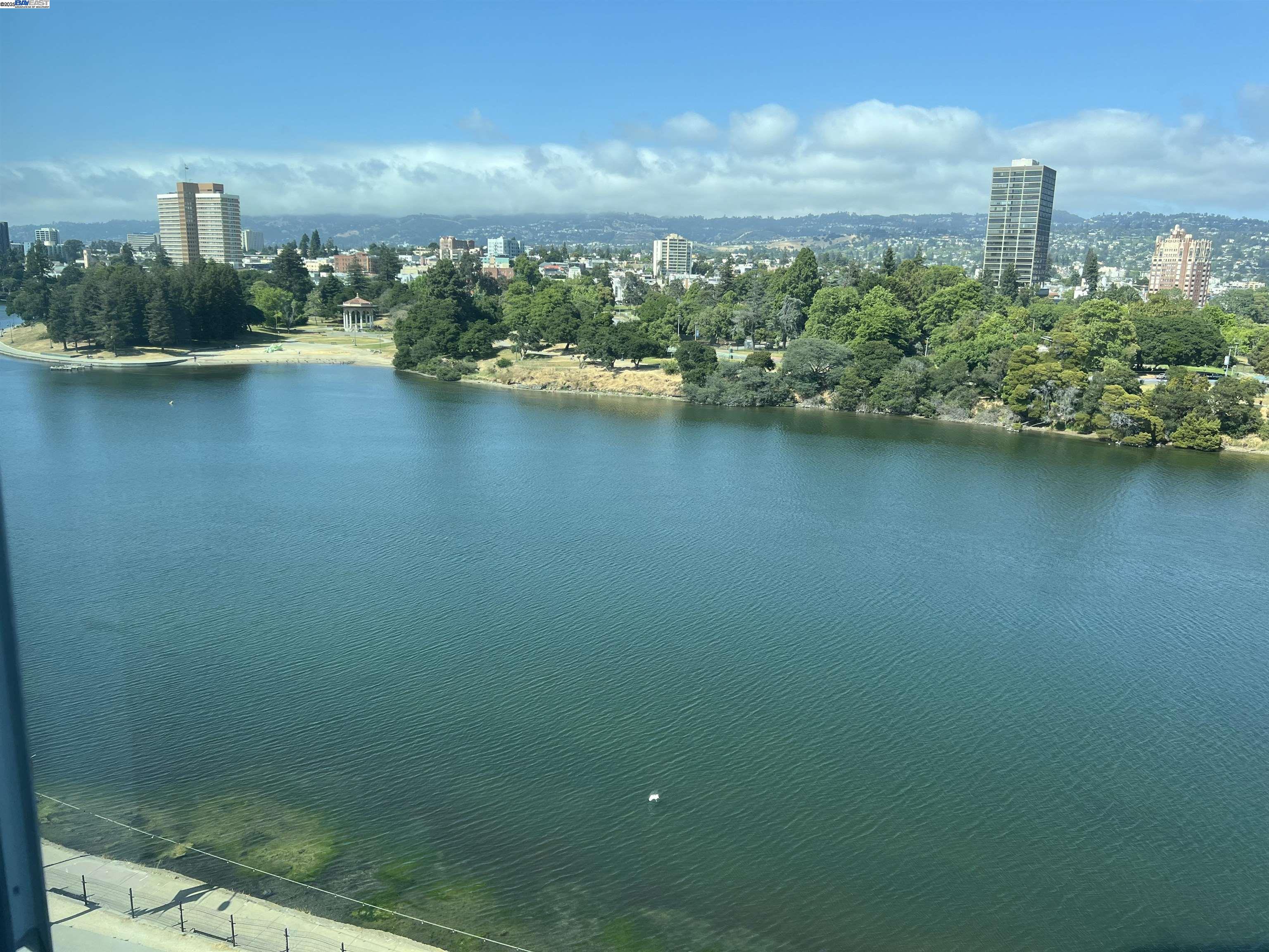 1 Lakeside Dr # 821