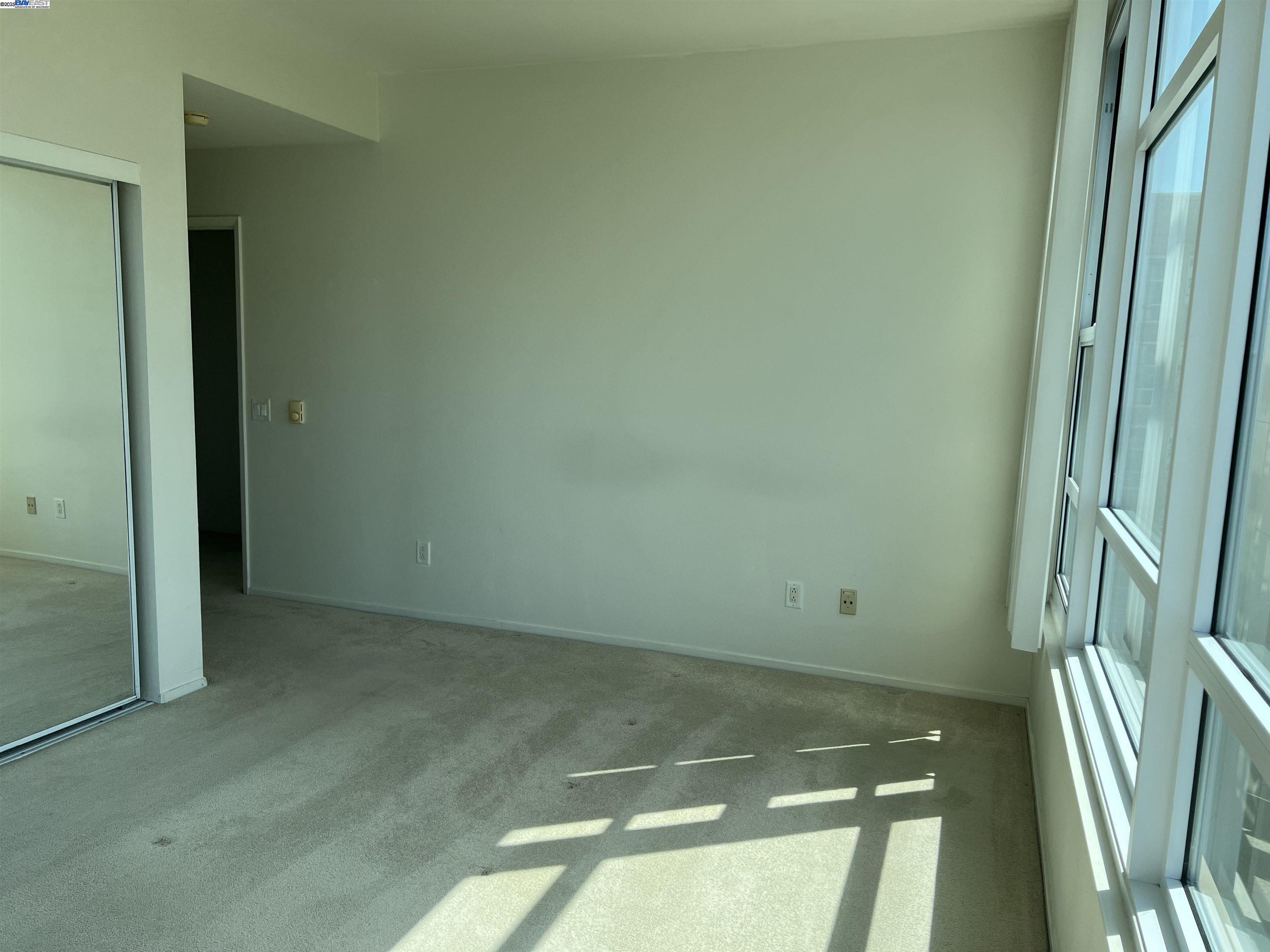 1 Lakeside Dr # 821