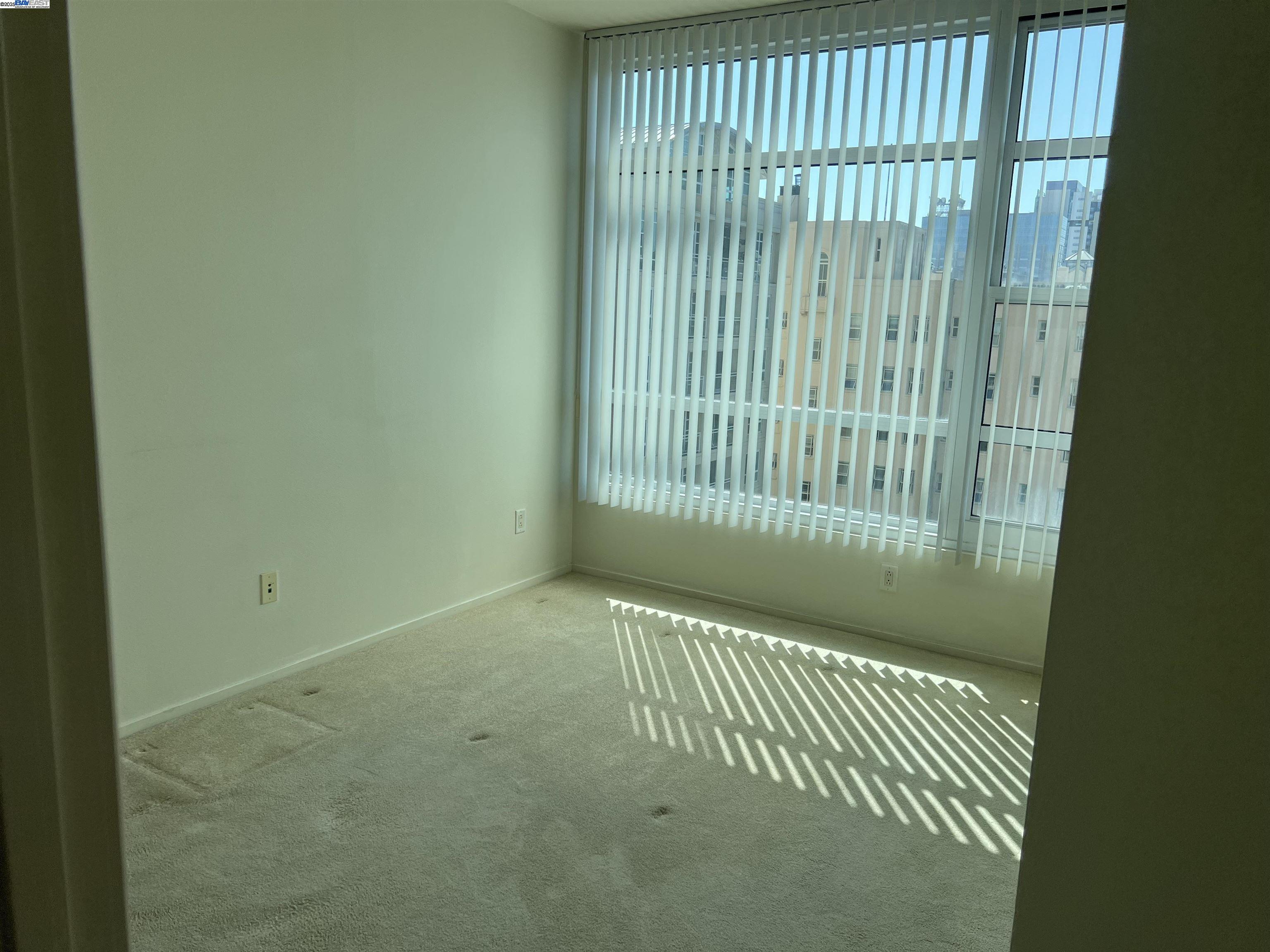 1 Lakeside Dr # 821