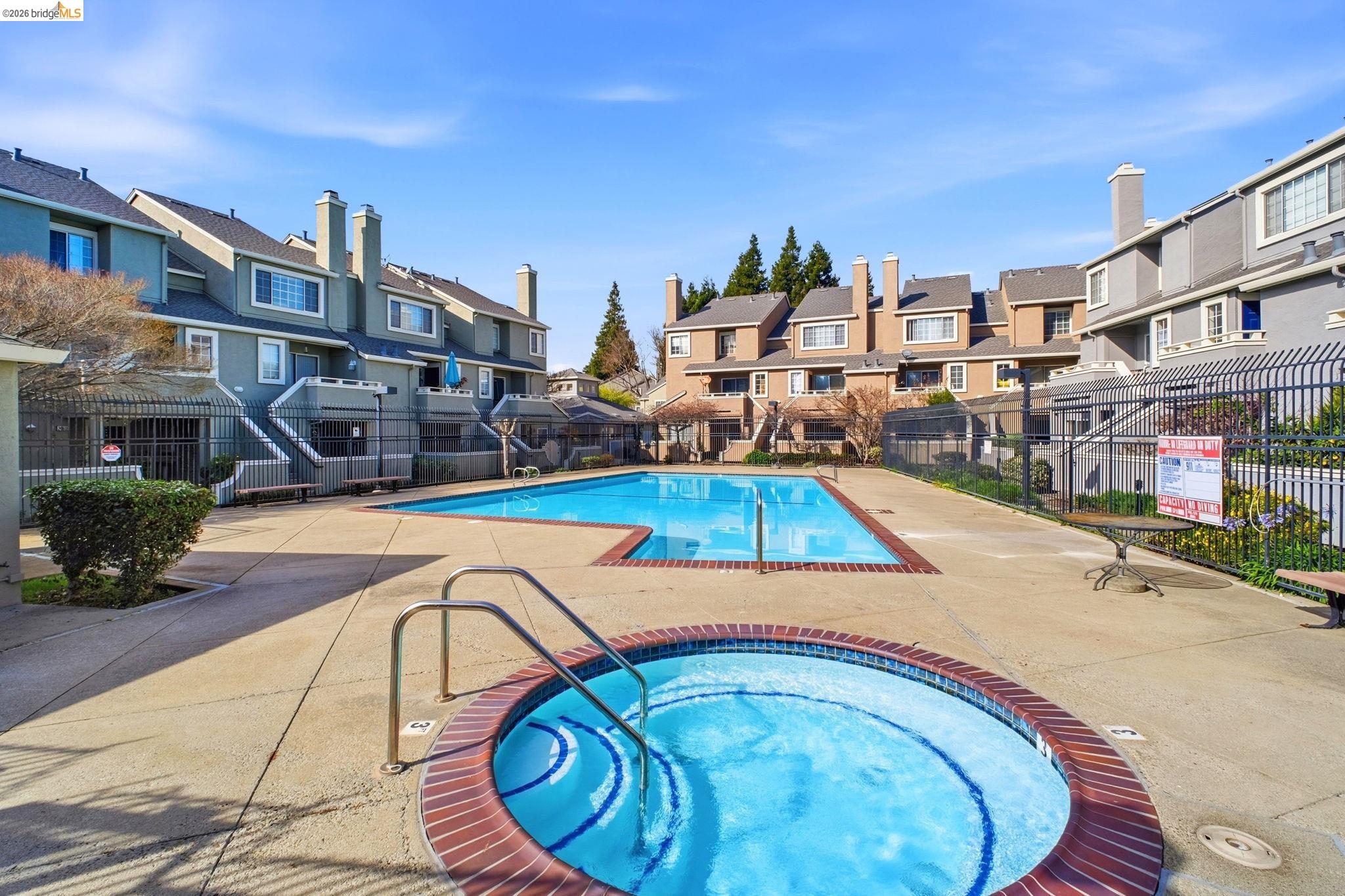 58 Trestle Dr