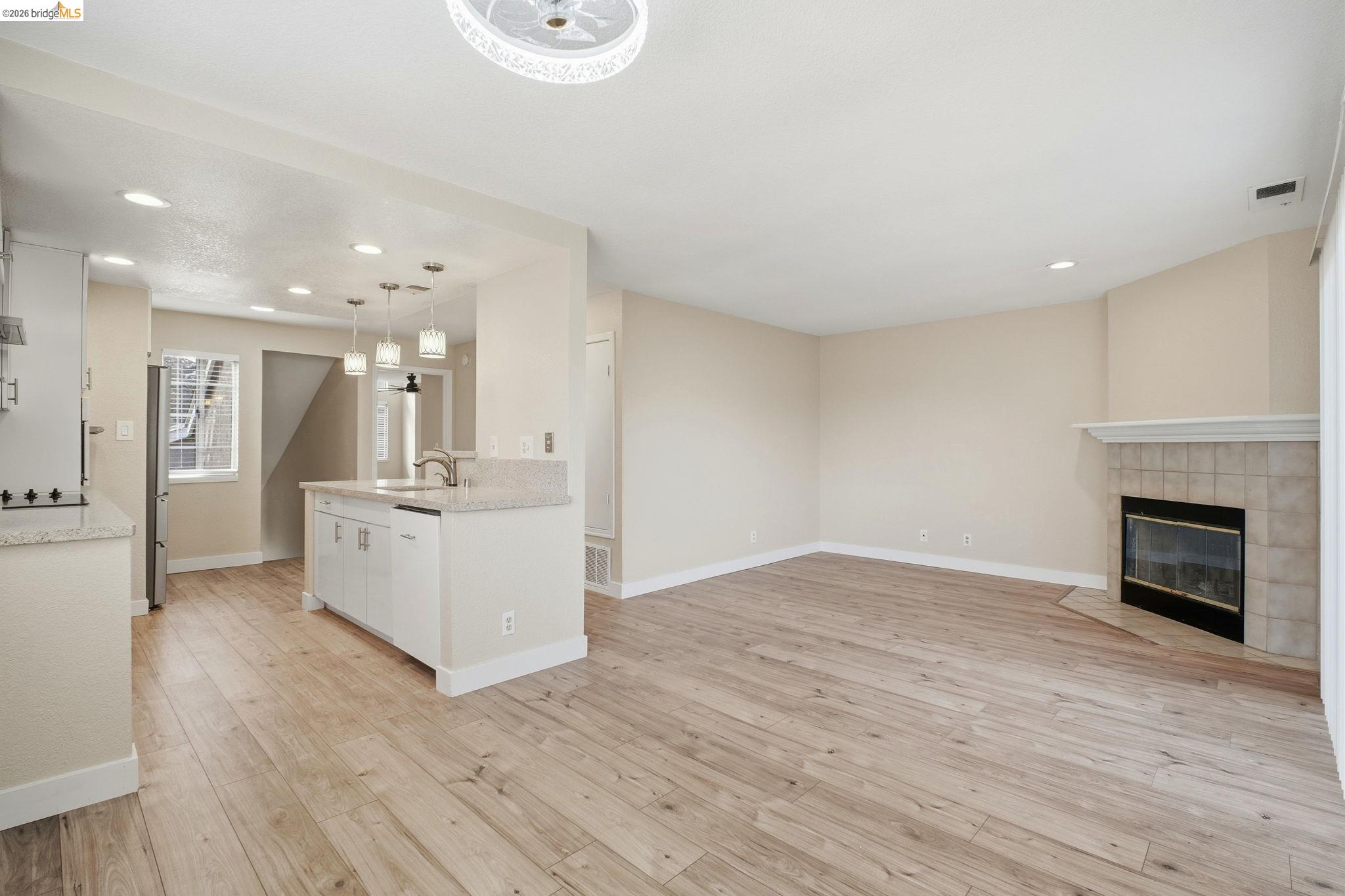 58 Trestle Dr