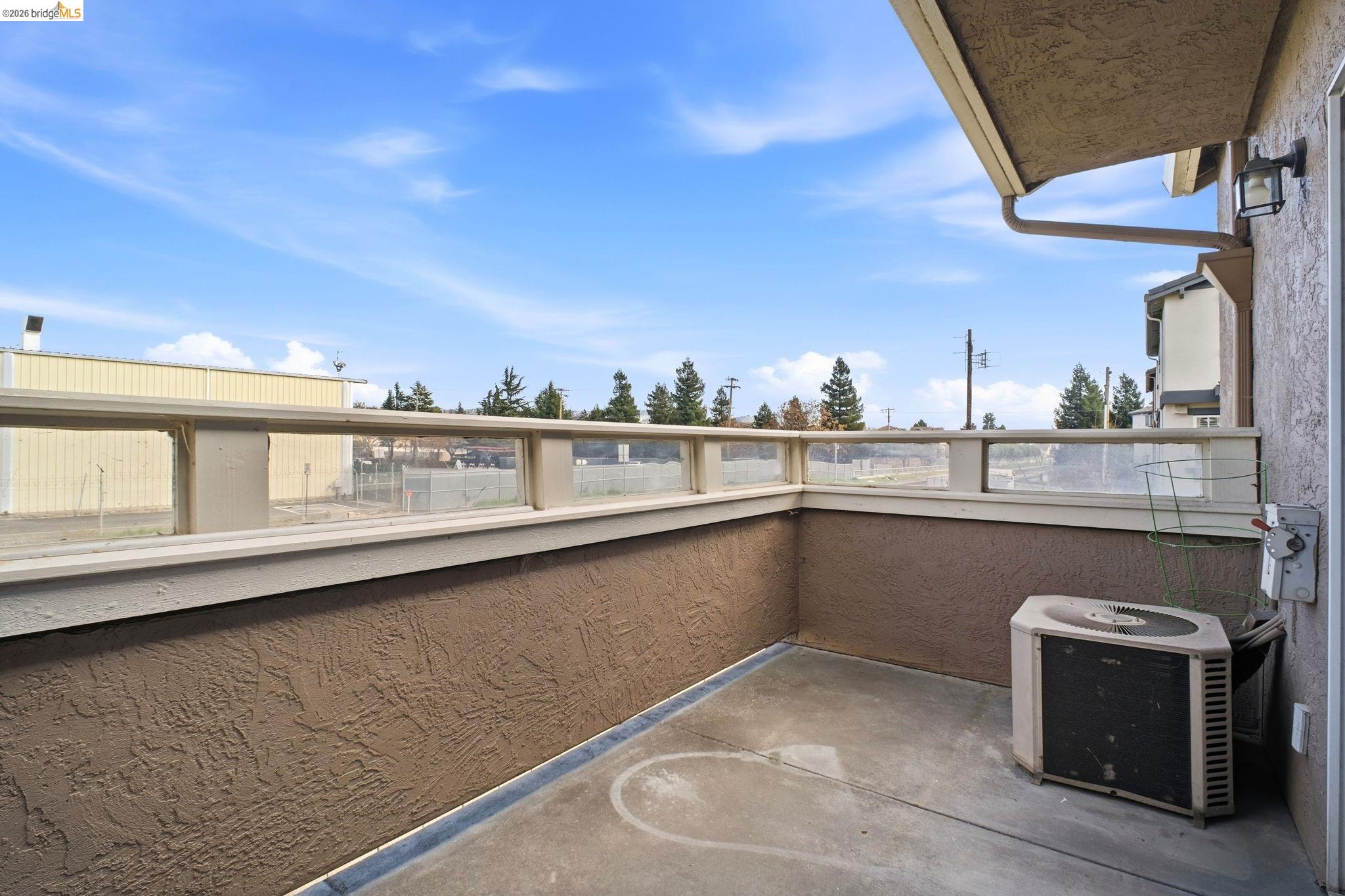 58 Trestle Dr