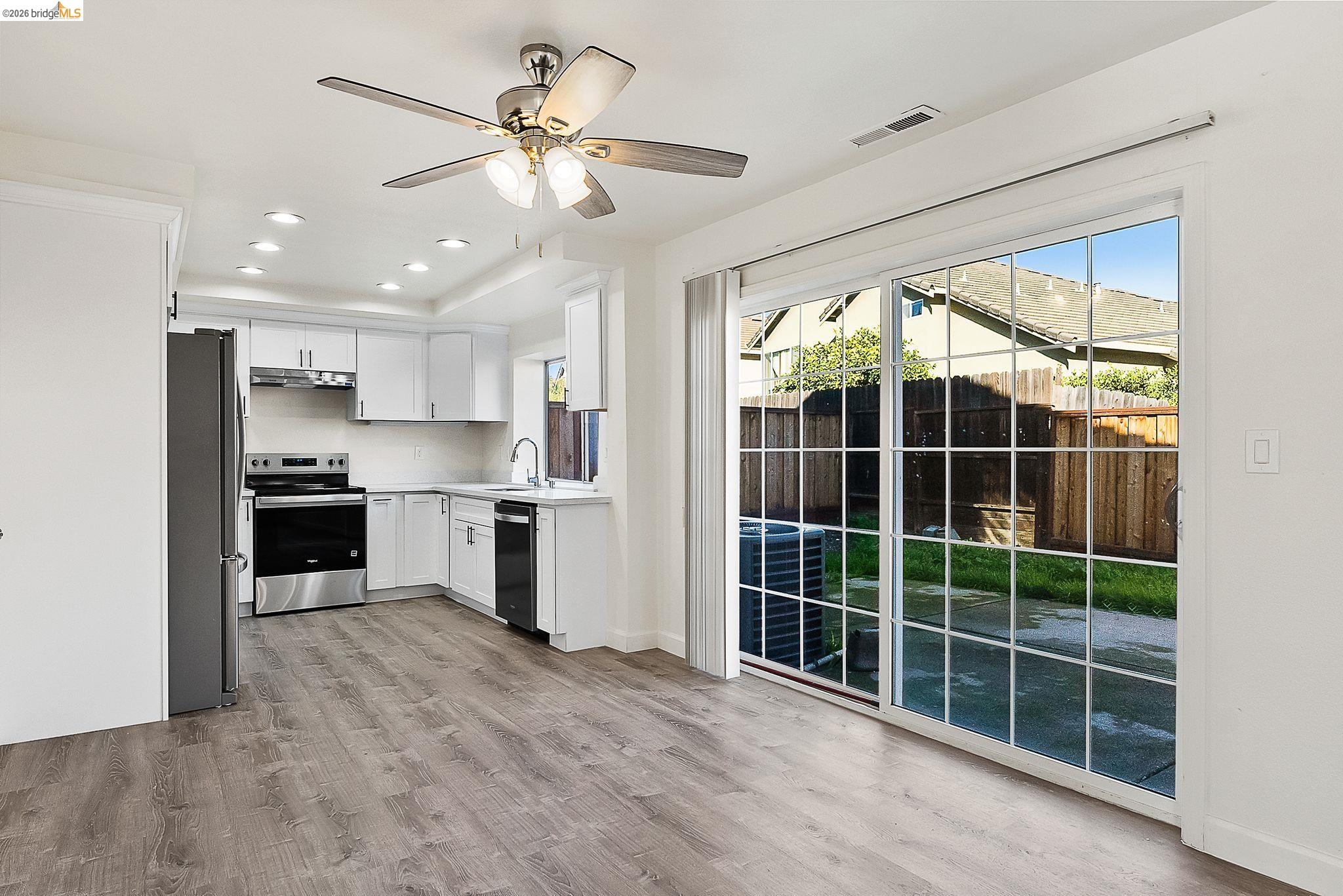 4641 Knollpark Court