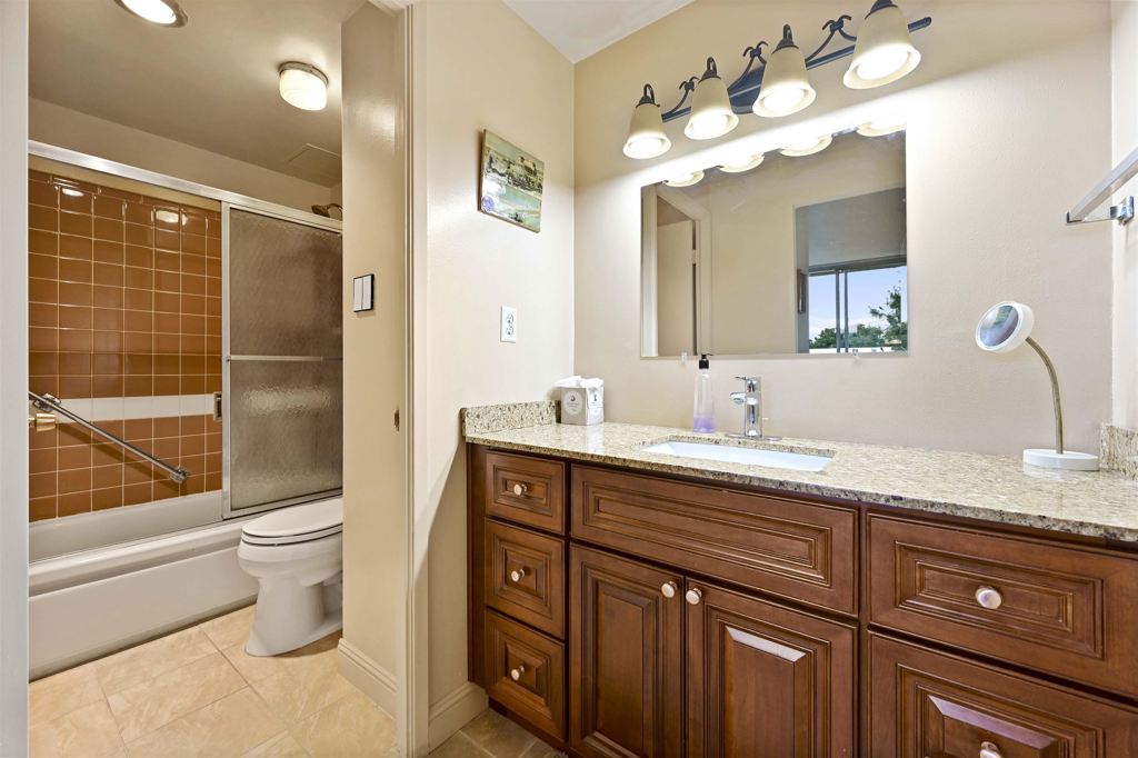 320 320 Lee St 405