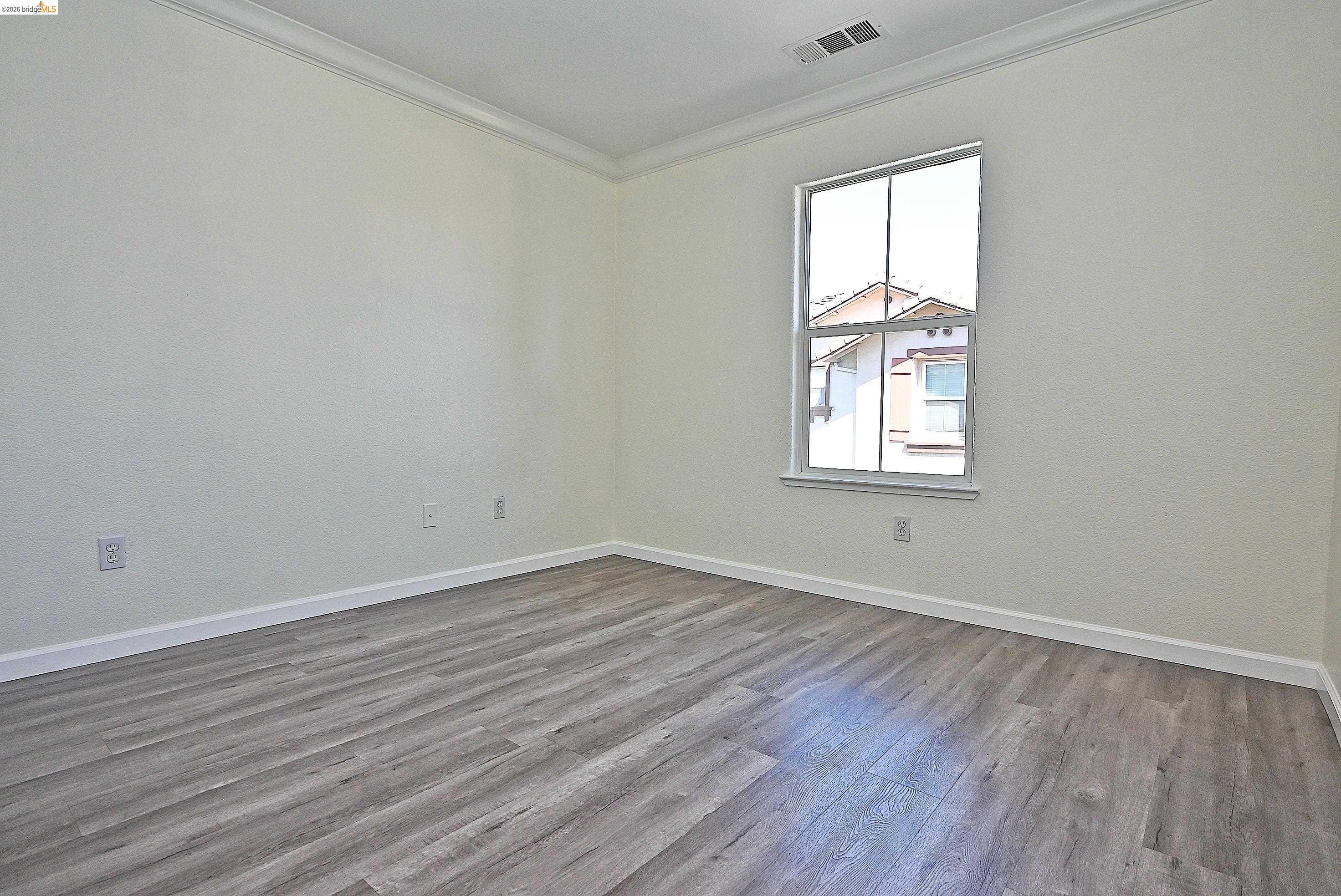 215 Santa Barbara St