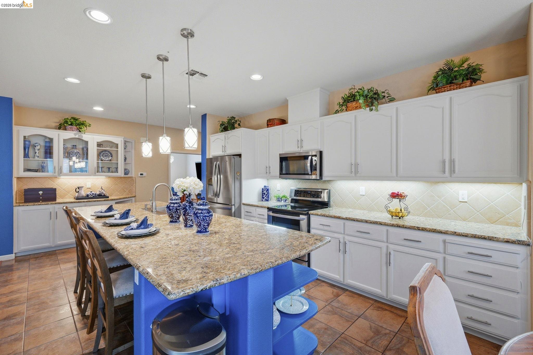 518 American Falls Dr