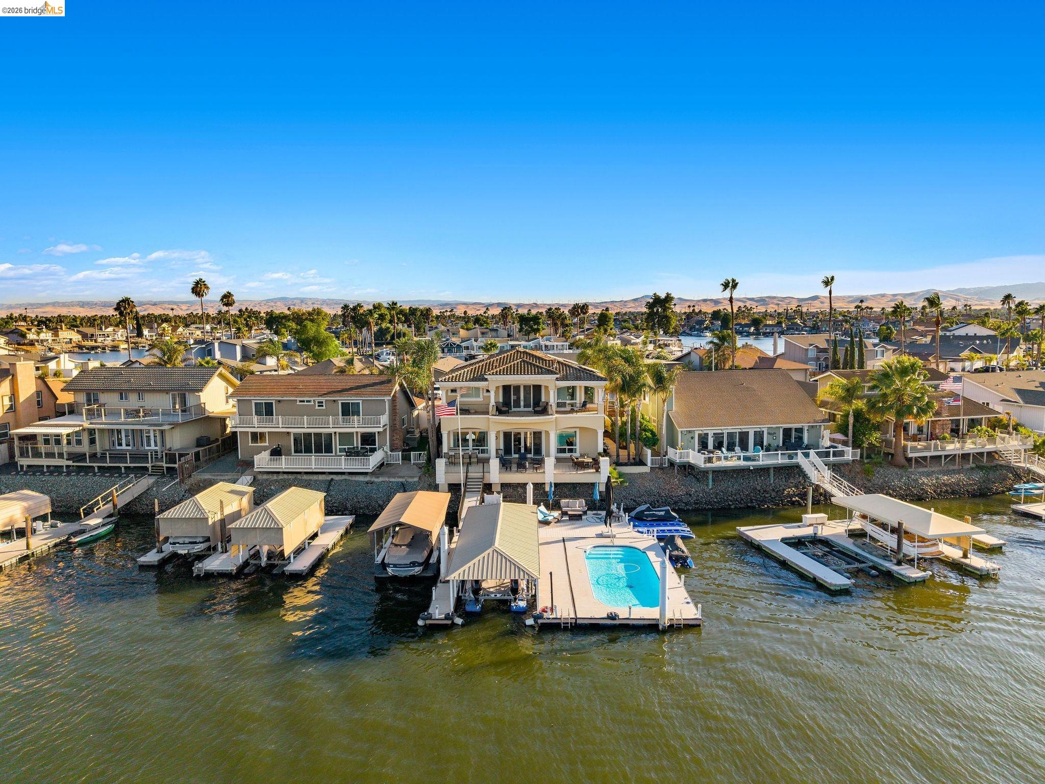 5055 Cabrillo Pt