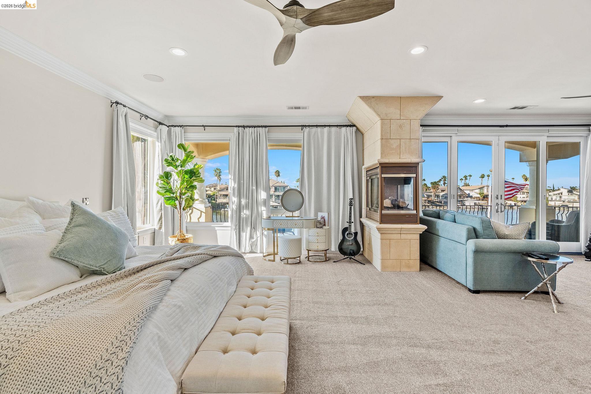 5055 Cabrillo Pt