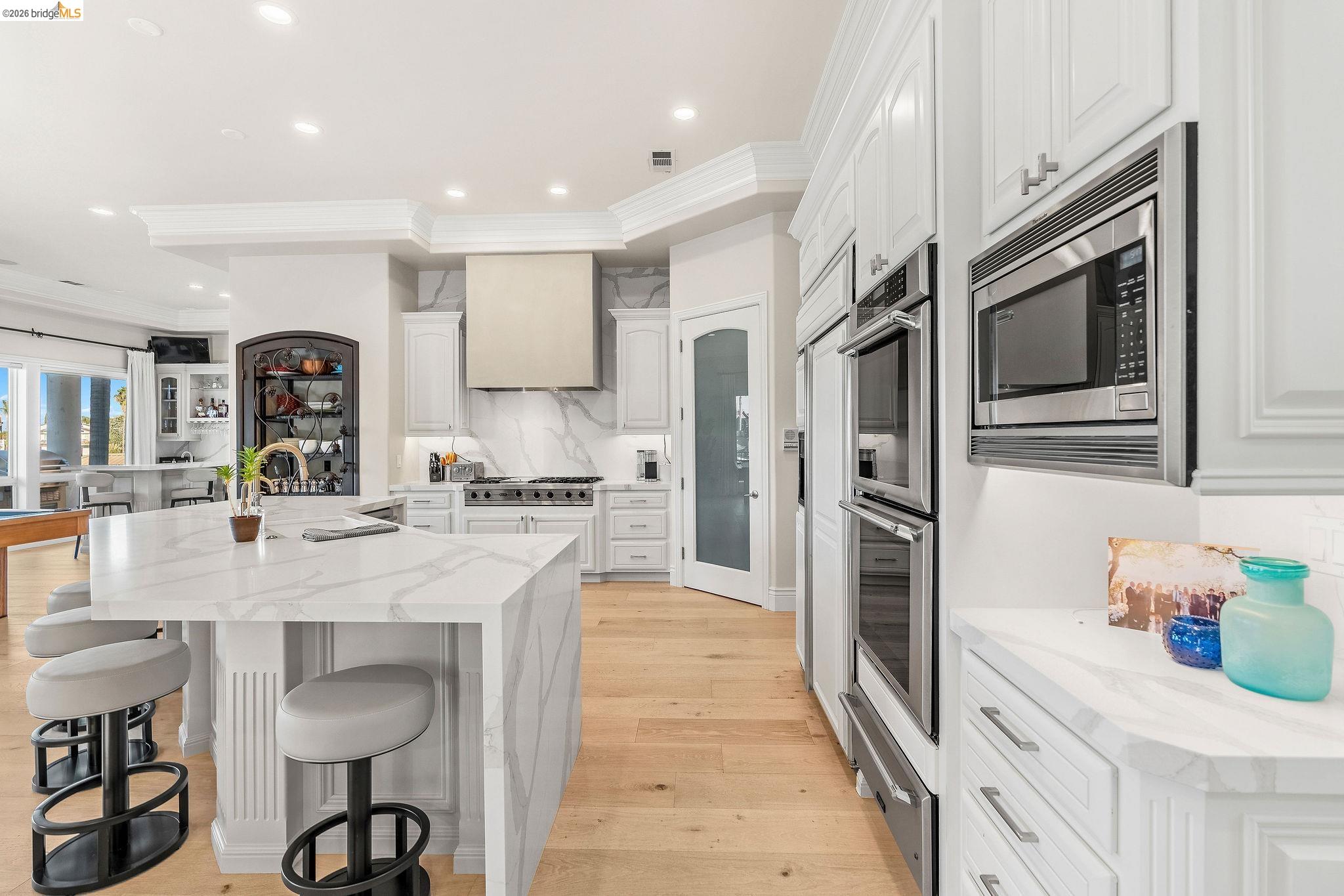 5055 Cabrillo Pt
