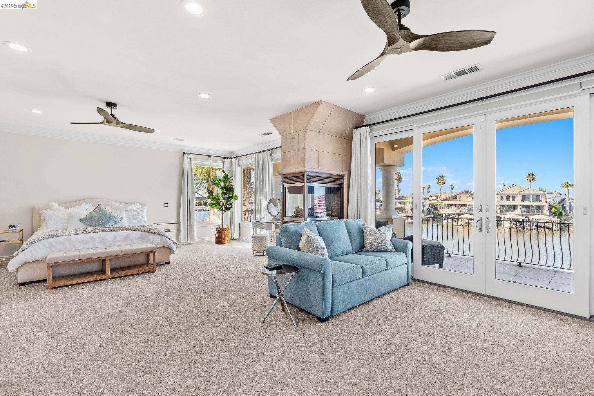 5055 Cabrillo Pt