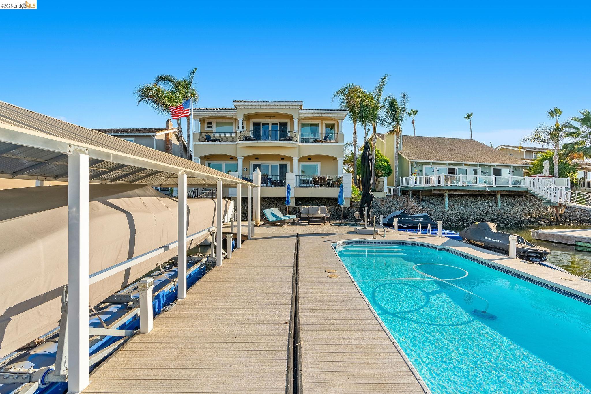 5055 Cabrillo Pt