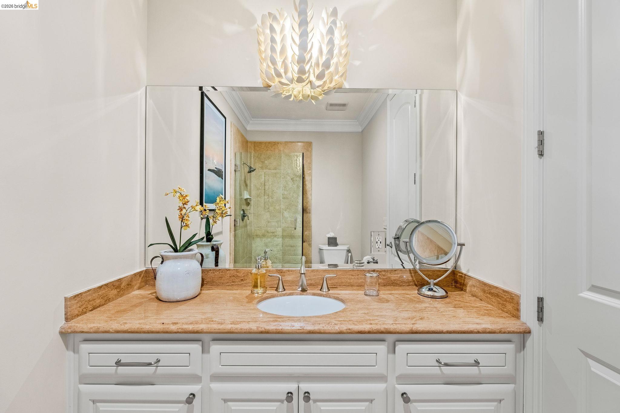 5055 Cabrillo Pt