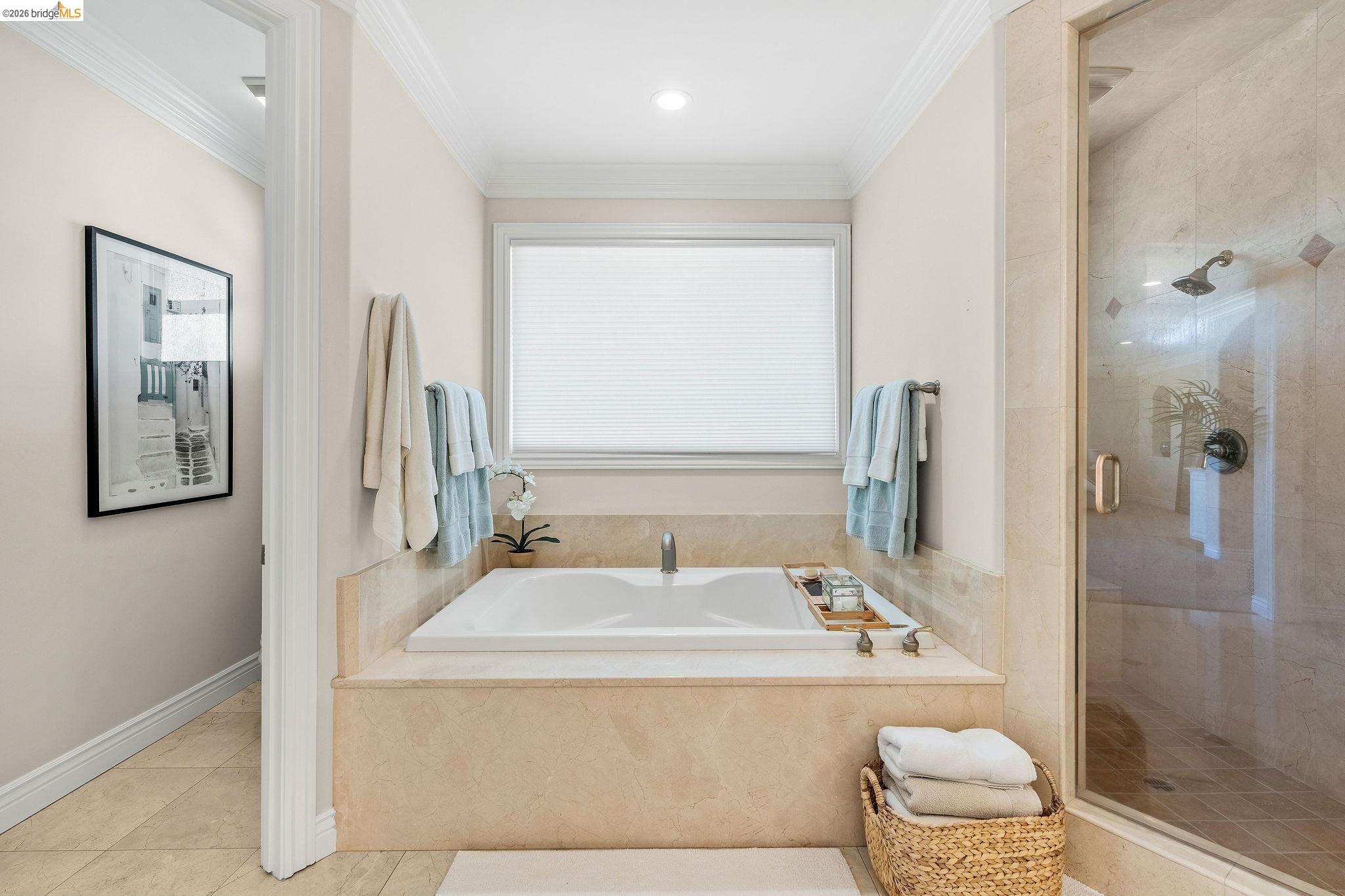 5055 Cabrillo Pt