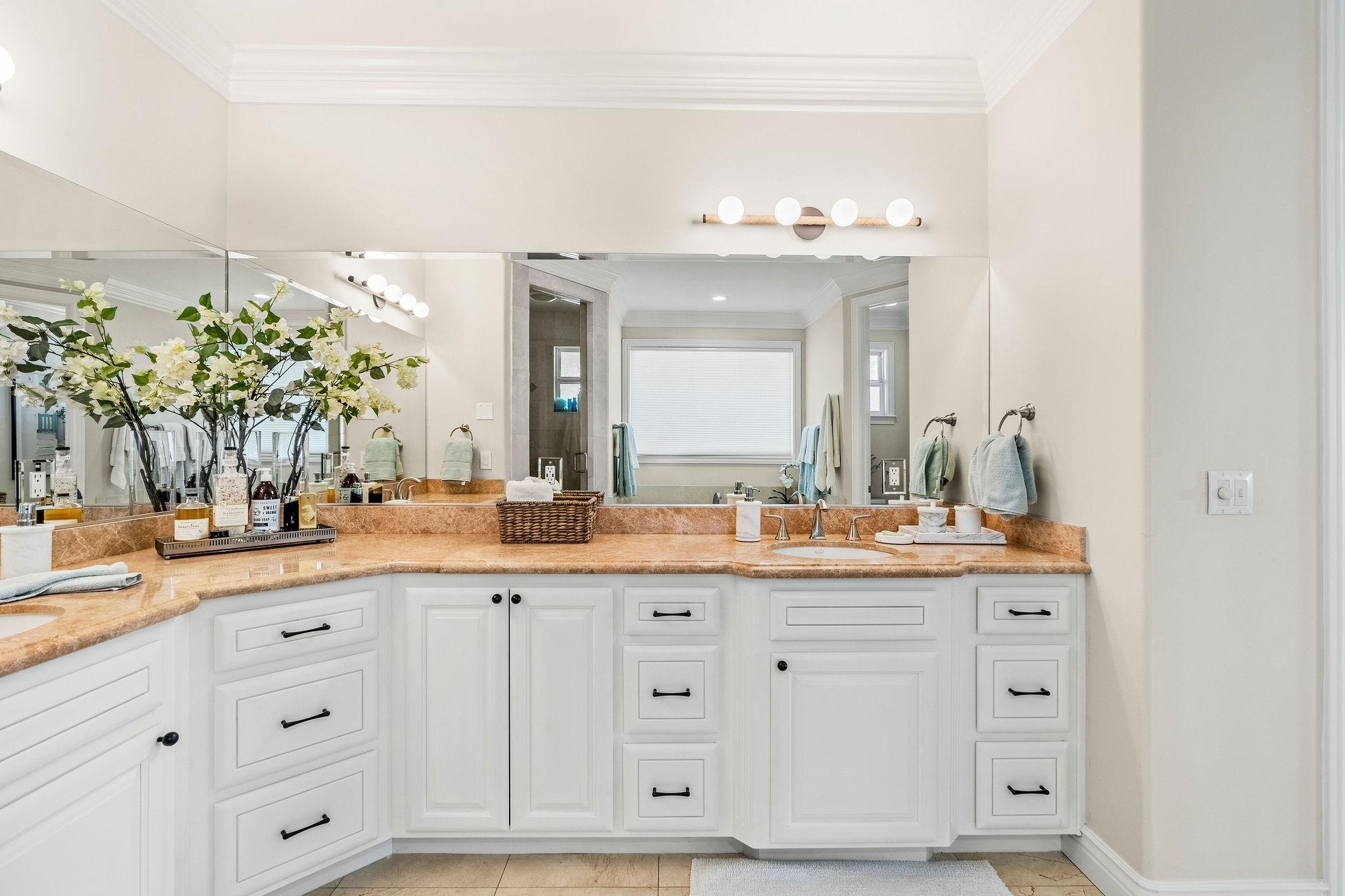 5055 Cabrillo Pt