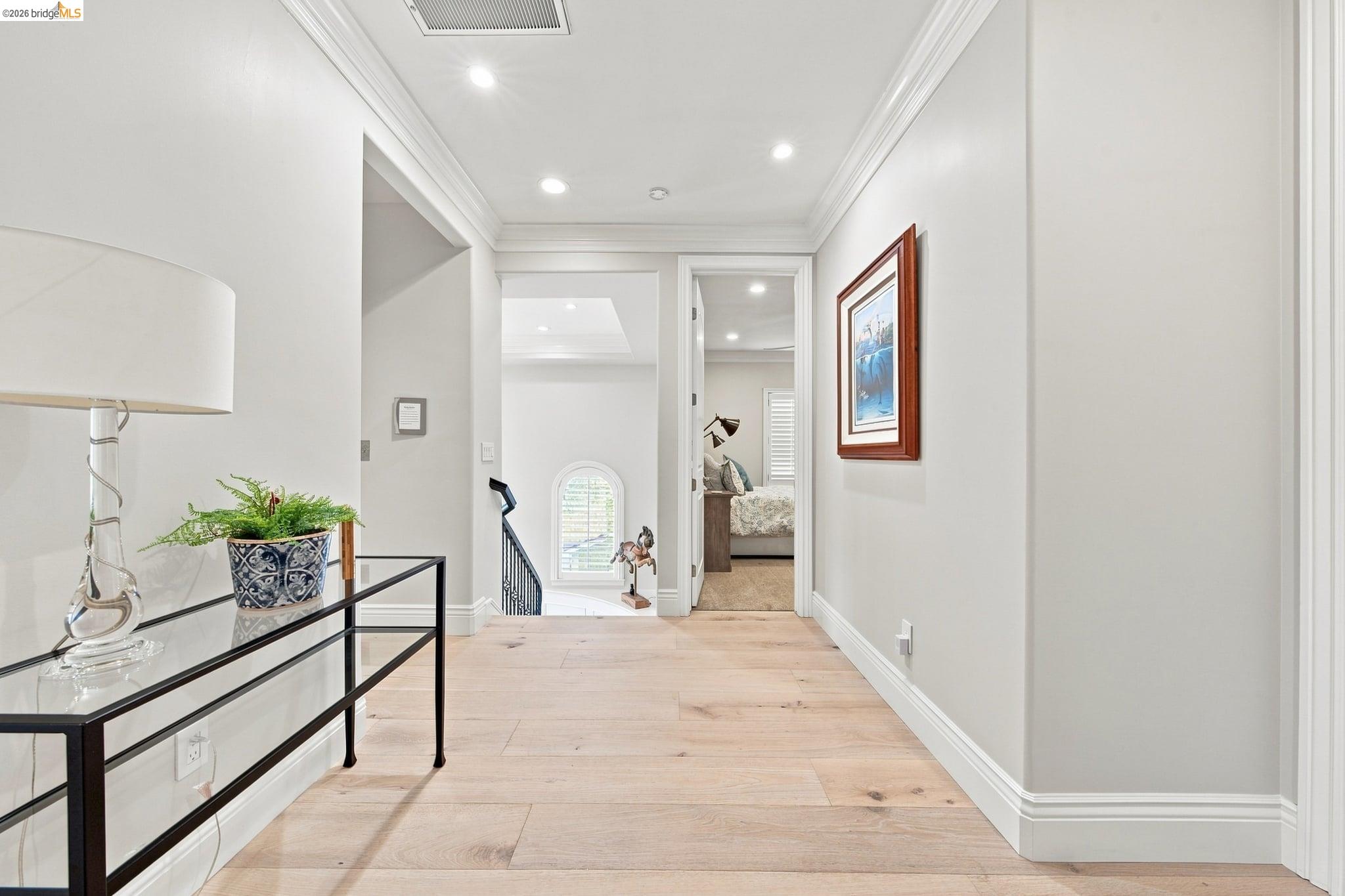 5055 Cabrillo Pt