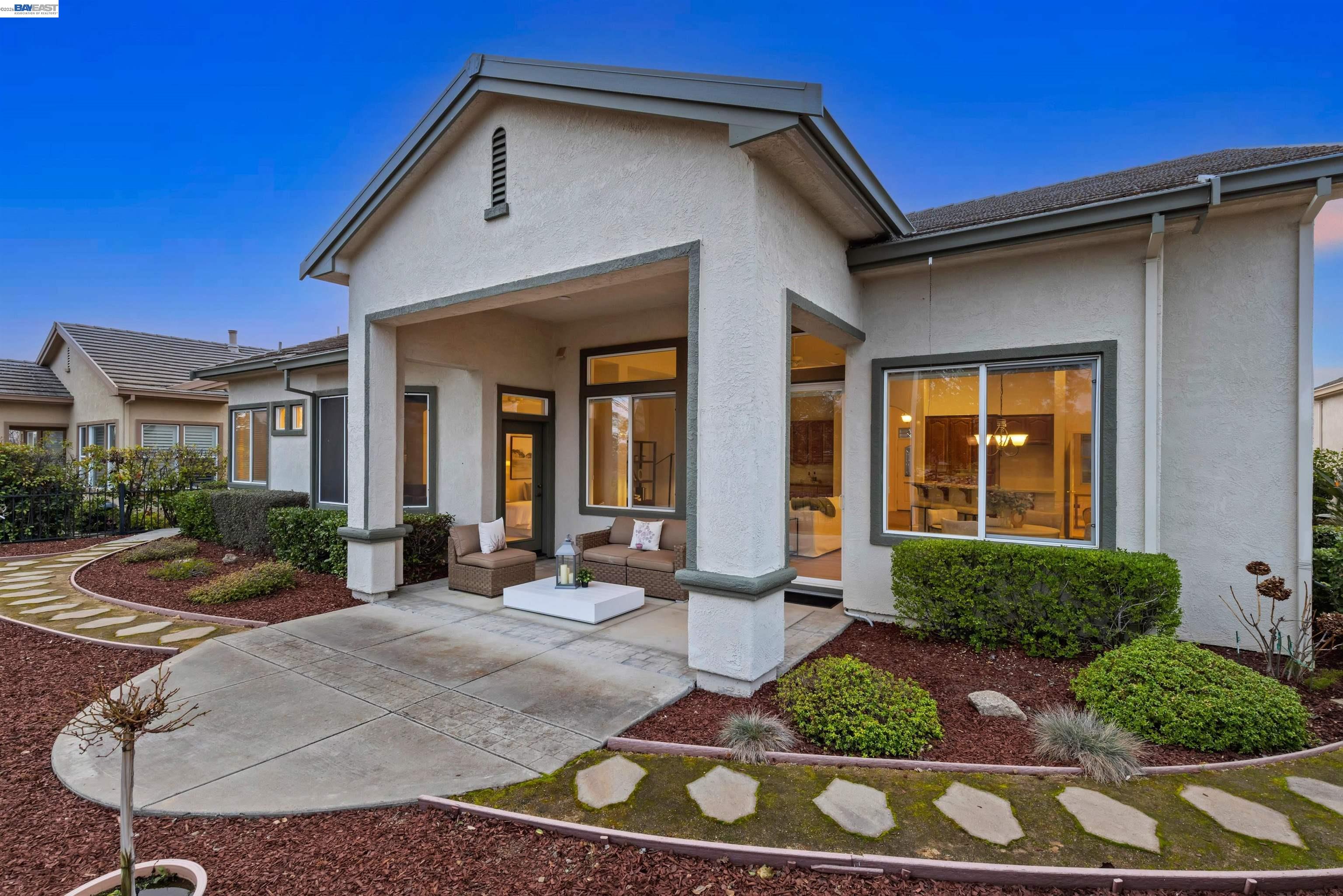 1503 Bismarck Ln