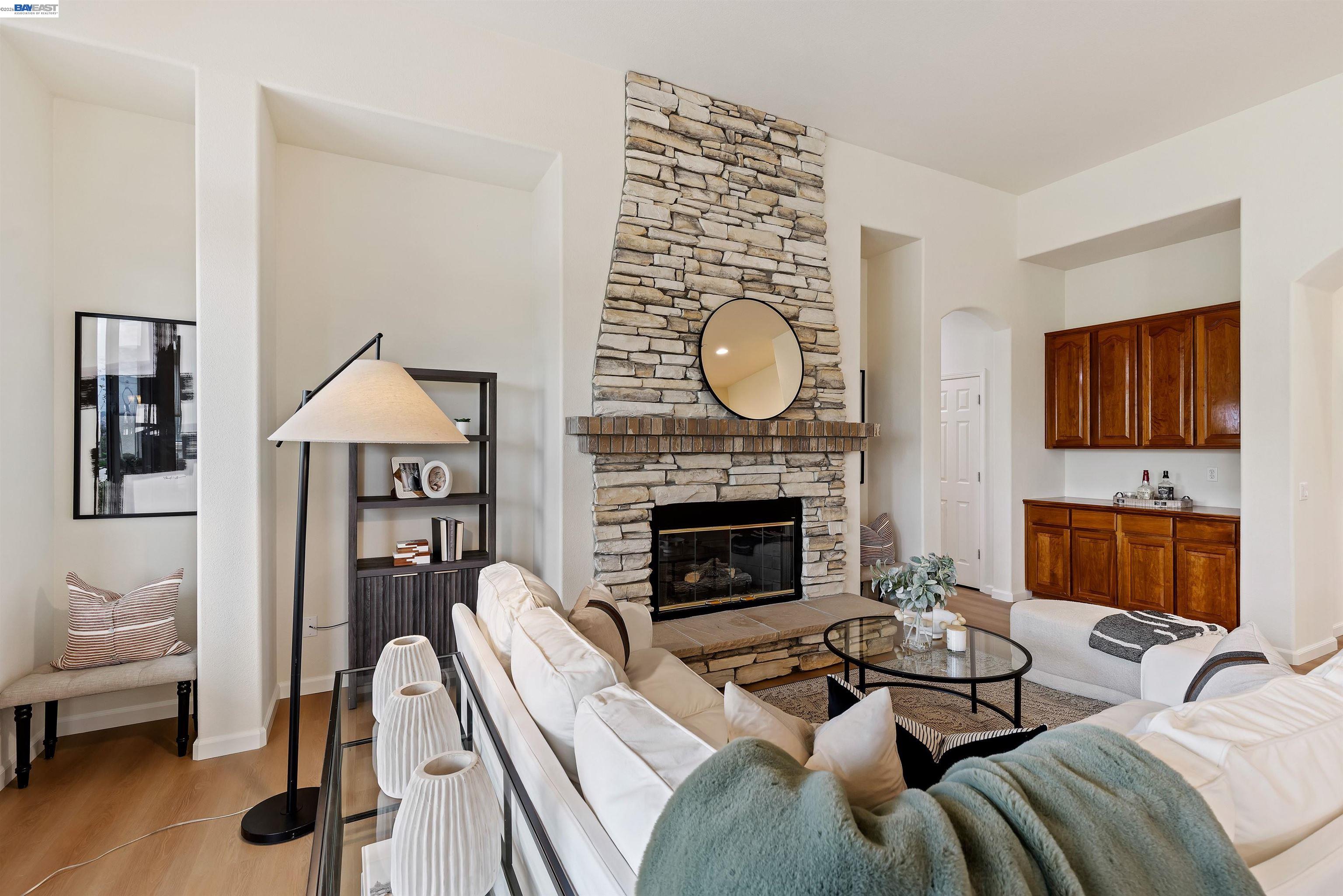 1503 Bismarck Ln