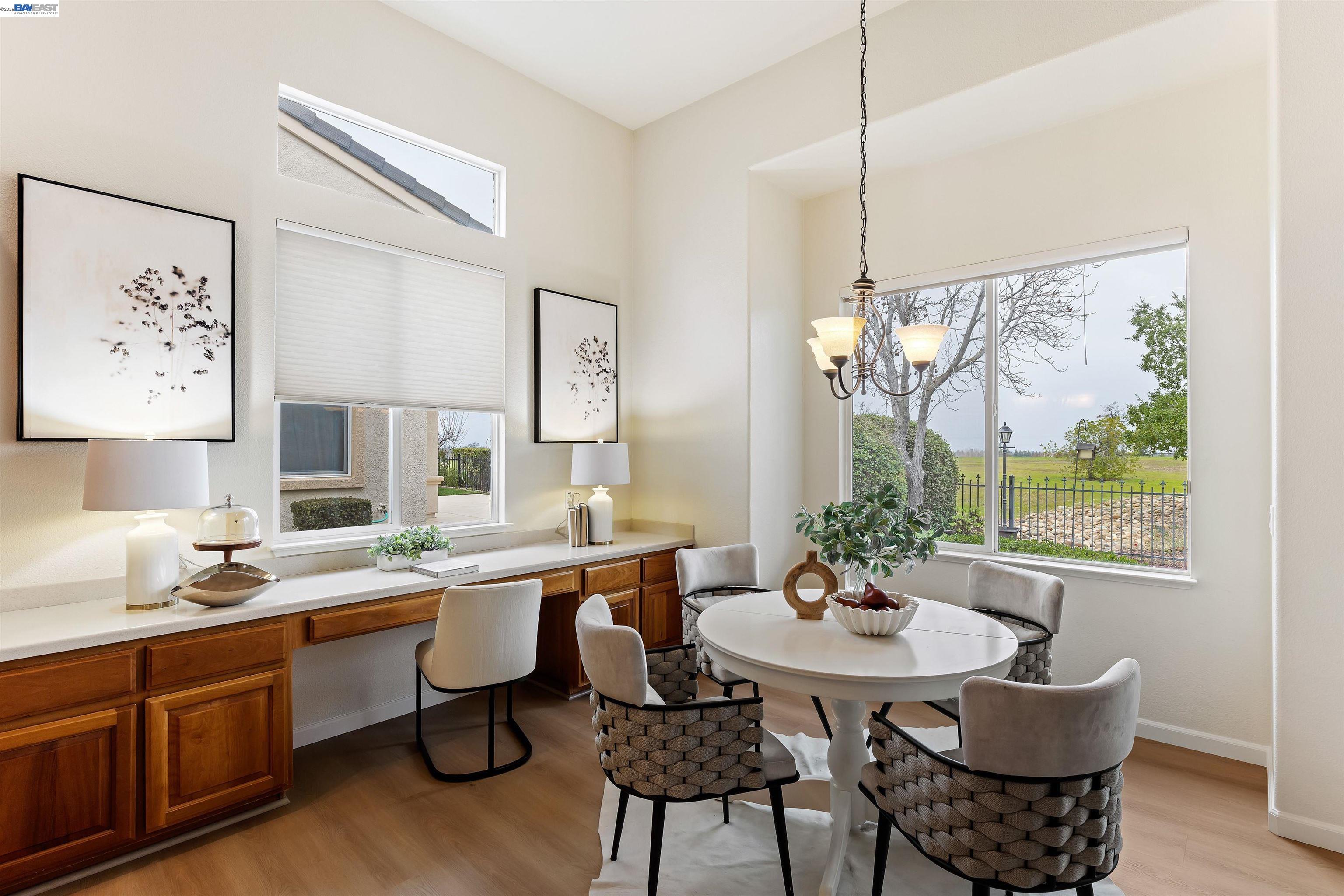 1503 Bismarck Ln