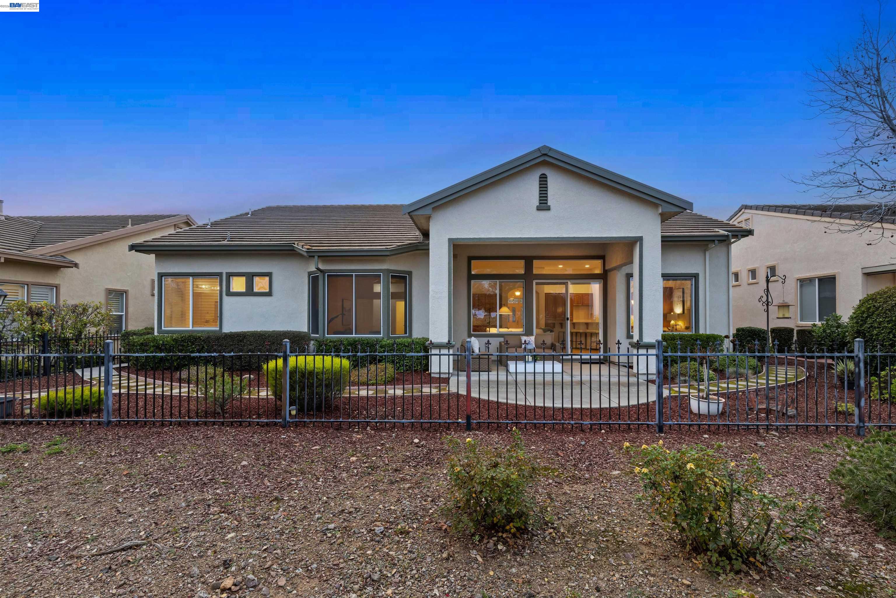 1503 Bismarck Ln