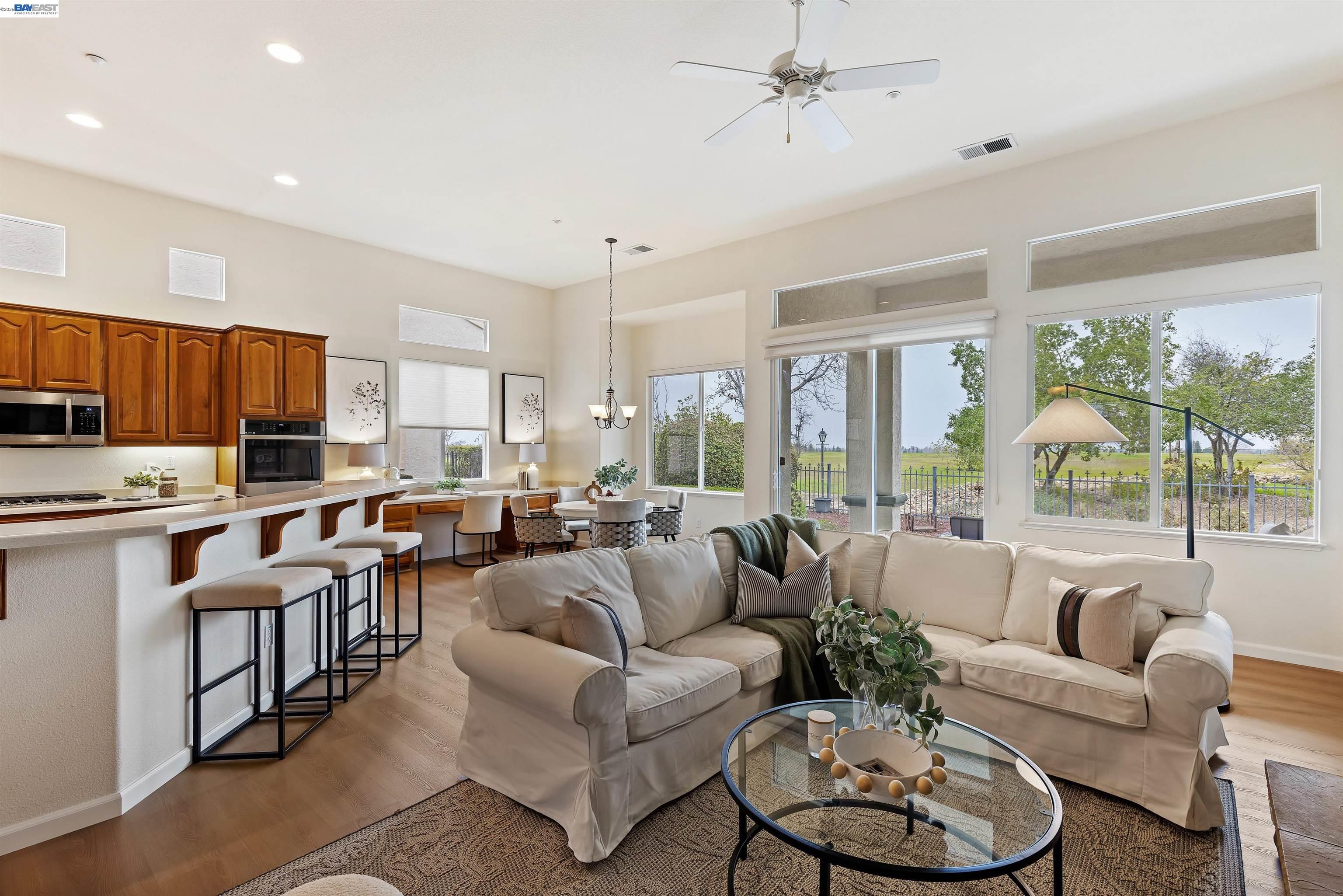 1503 Bismarck Ln