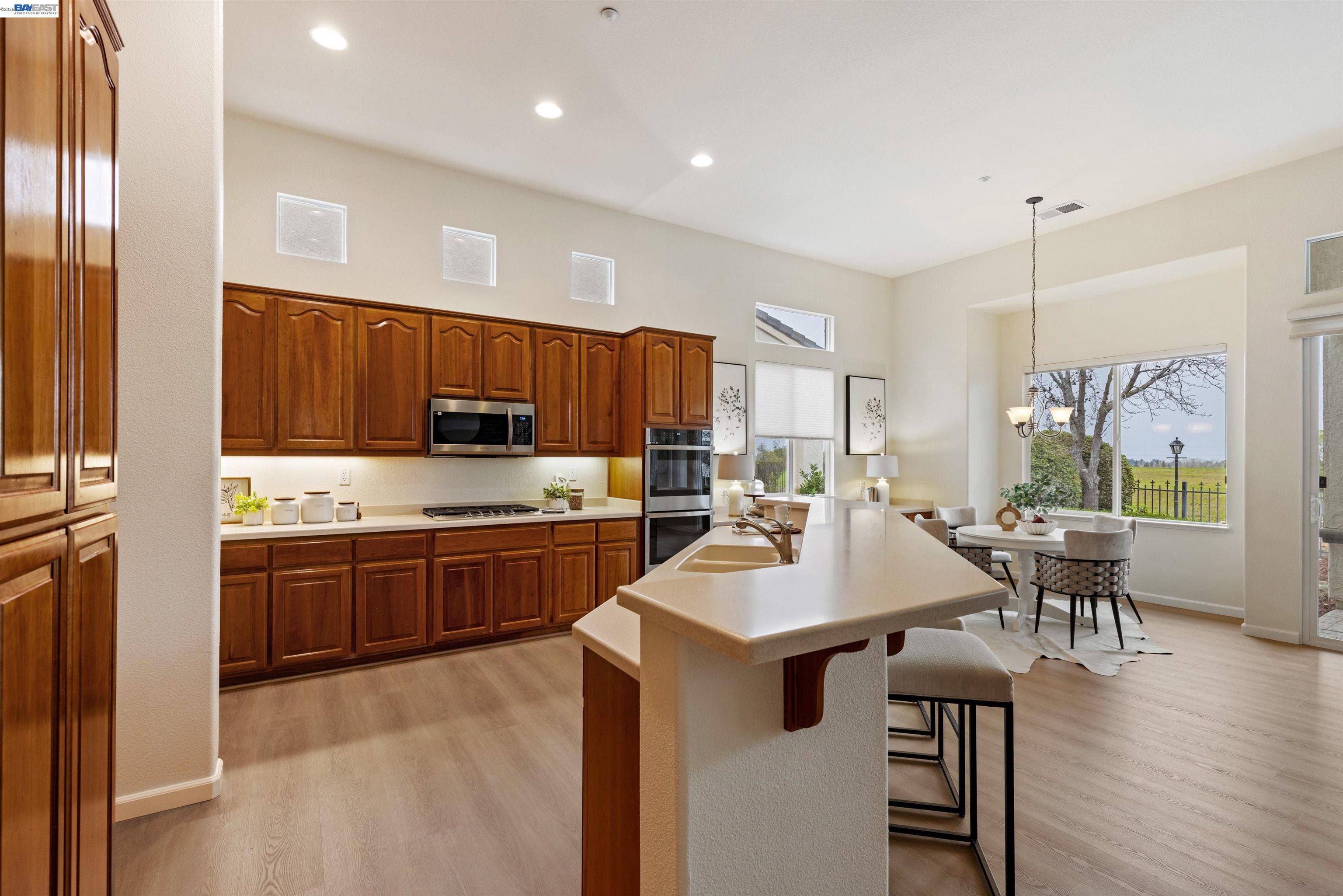1503 Bismarck Ln