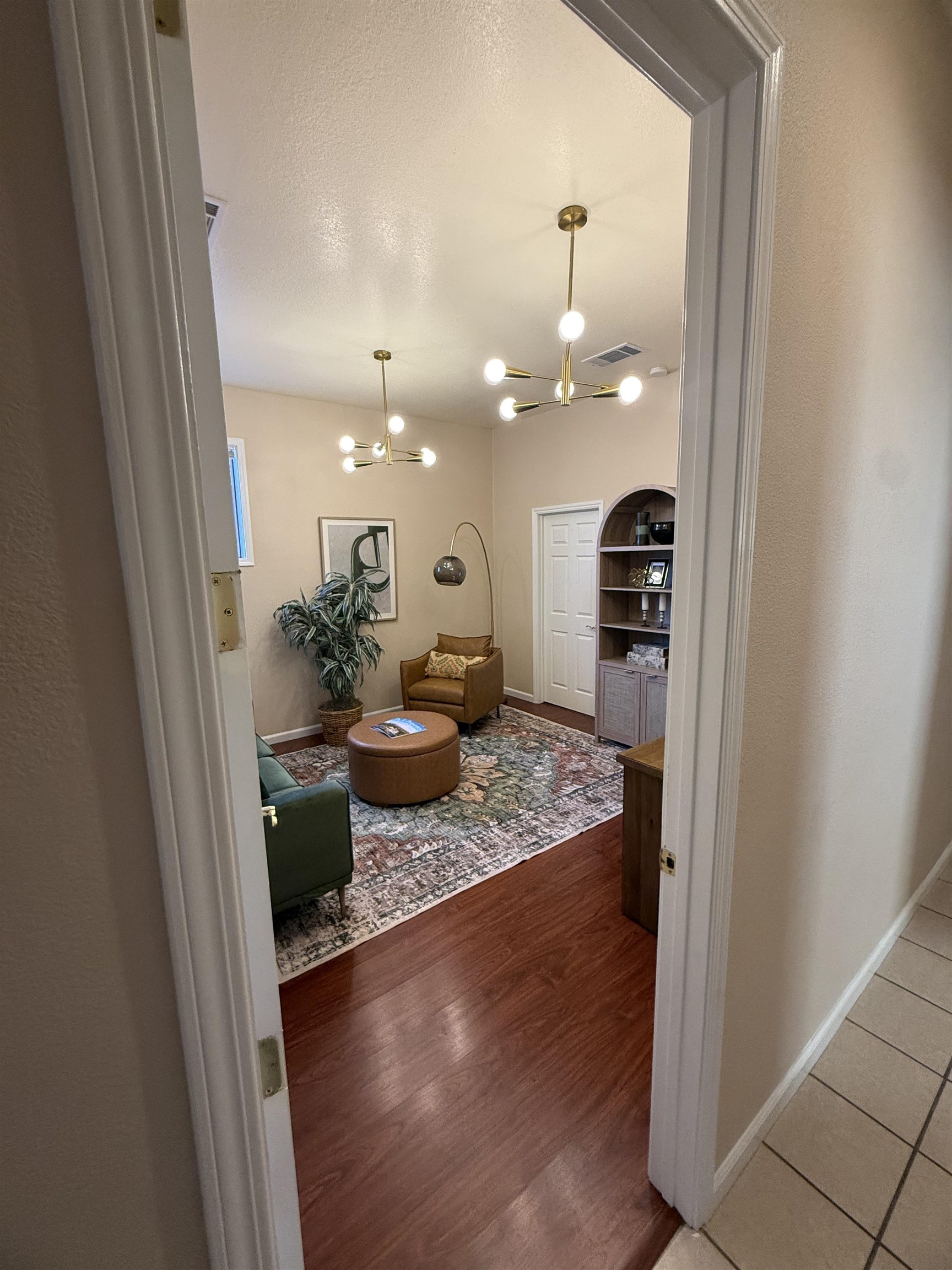 654 3rd Street