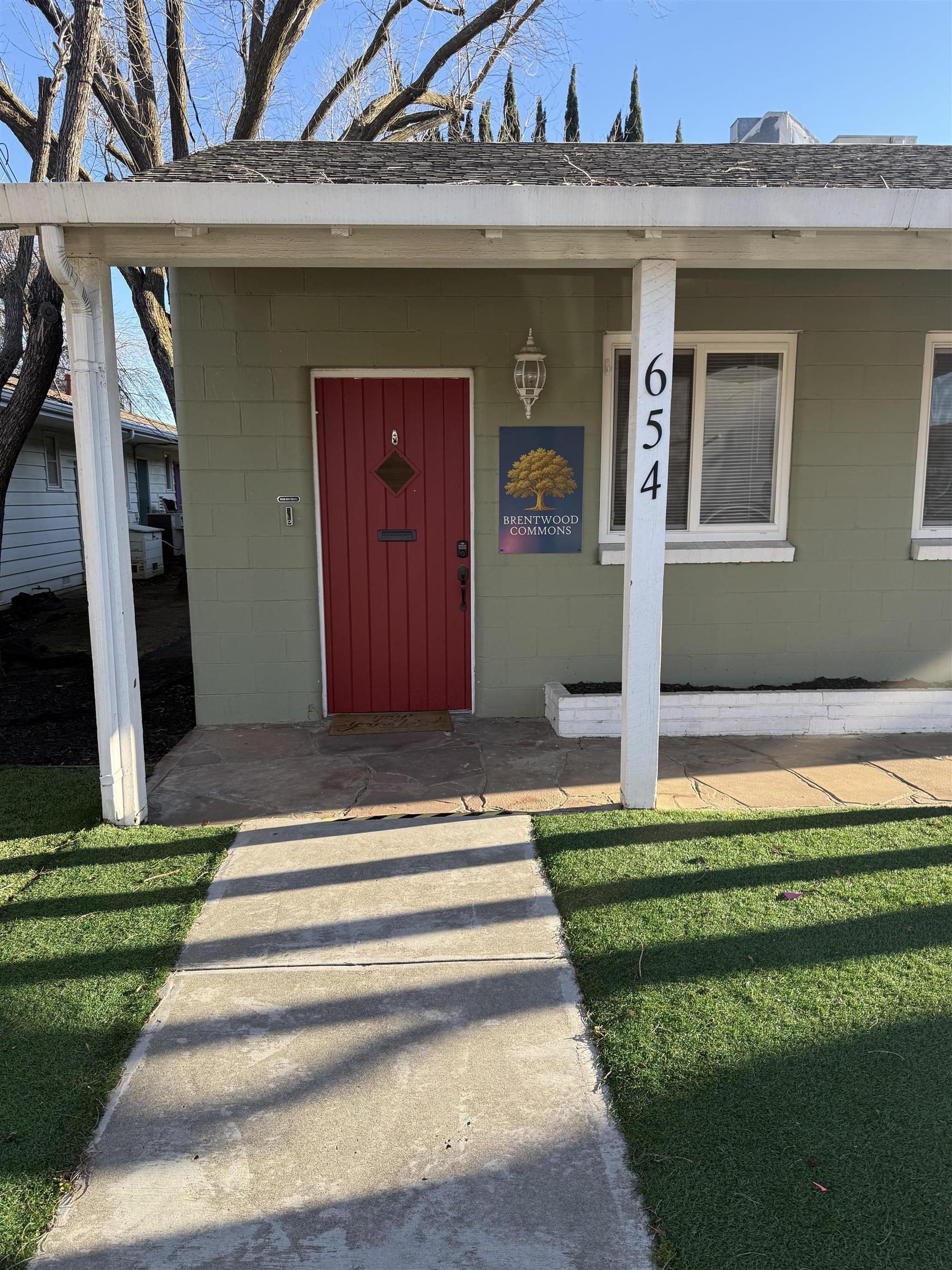654 3rd Street