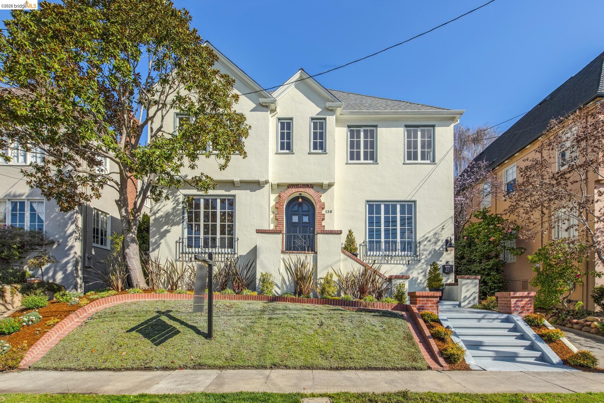 136 Waldo Ave