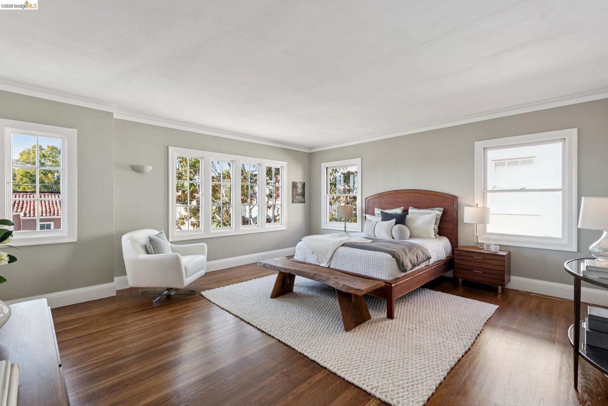 136 Waldo Ave