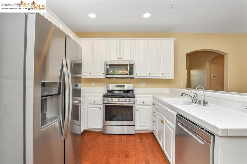 935 Centennial Dr
