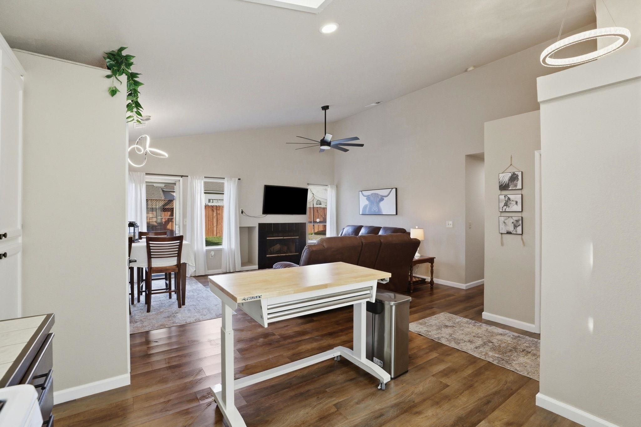 799 Morgans Ranch Cir
