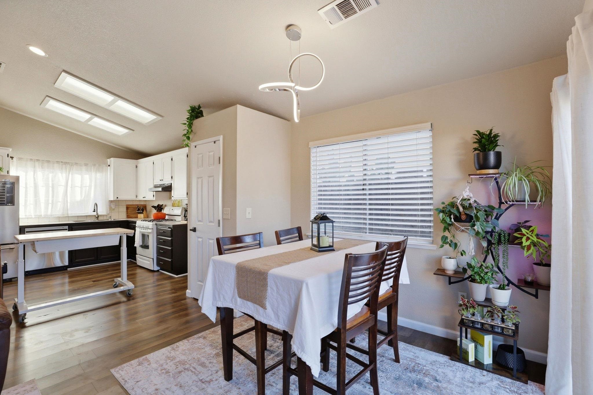 799 Morgans Ranch Cir