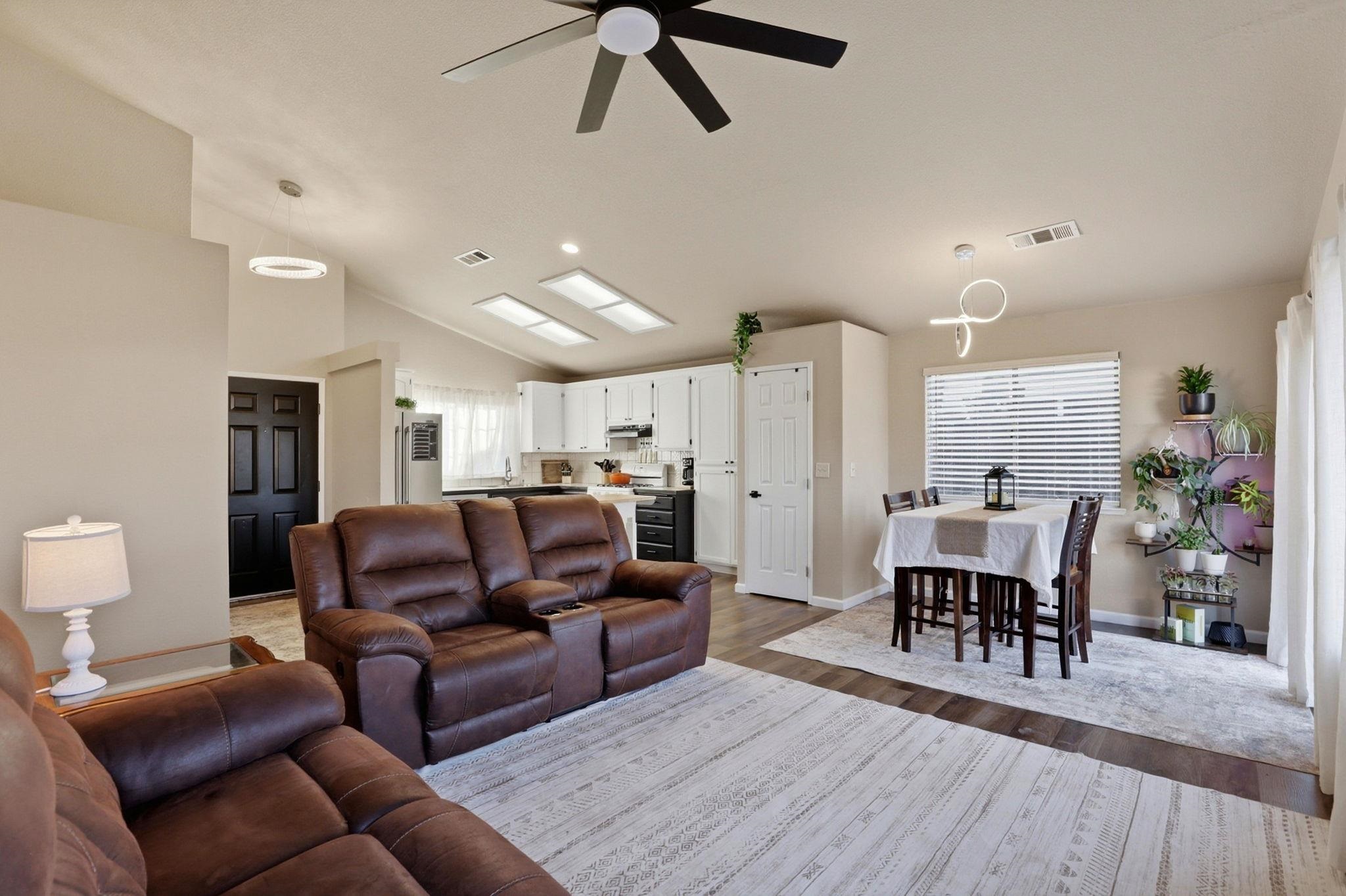 799 Morgans Ranch Cir