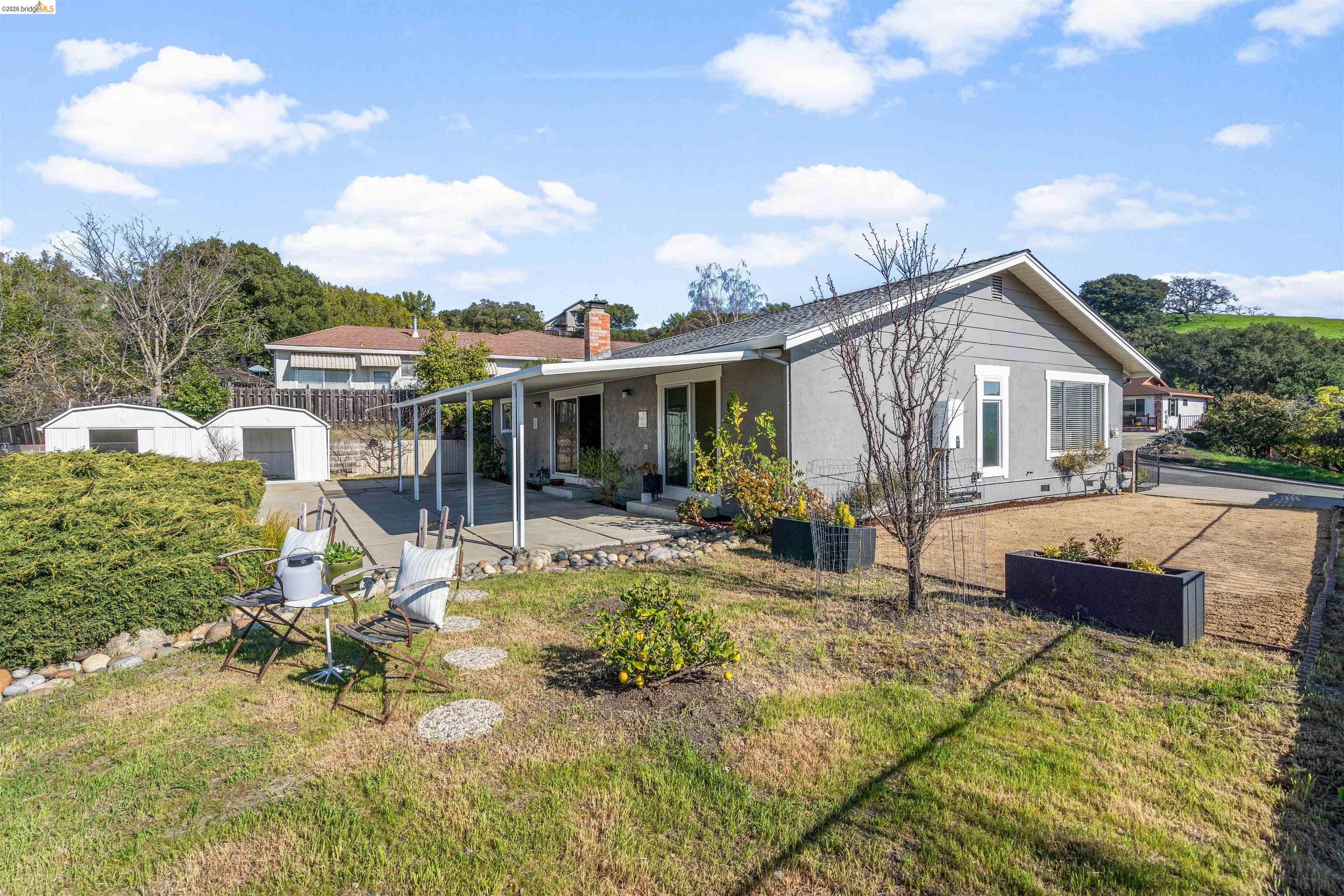 2662 Carmelita Way