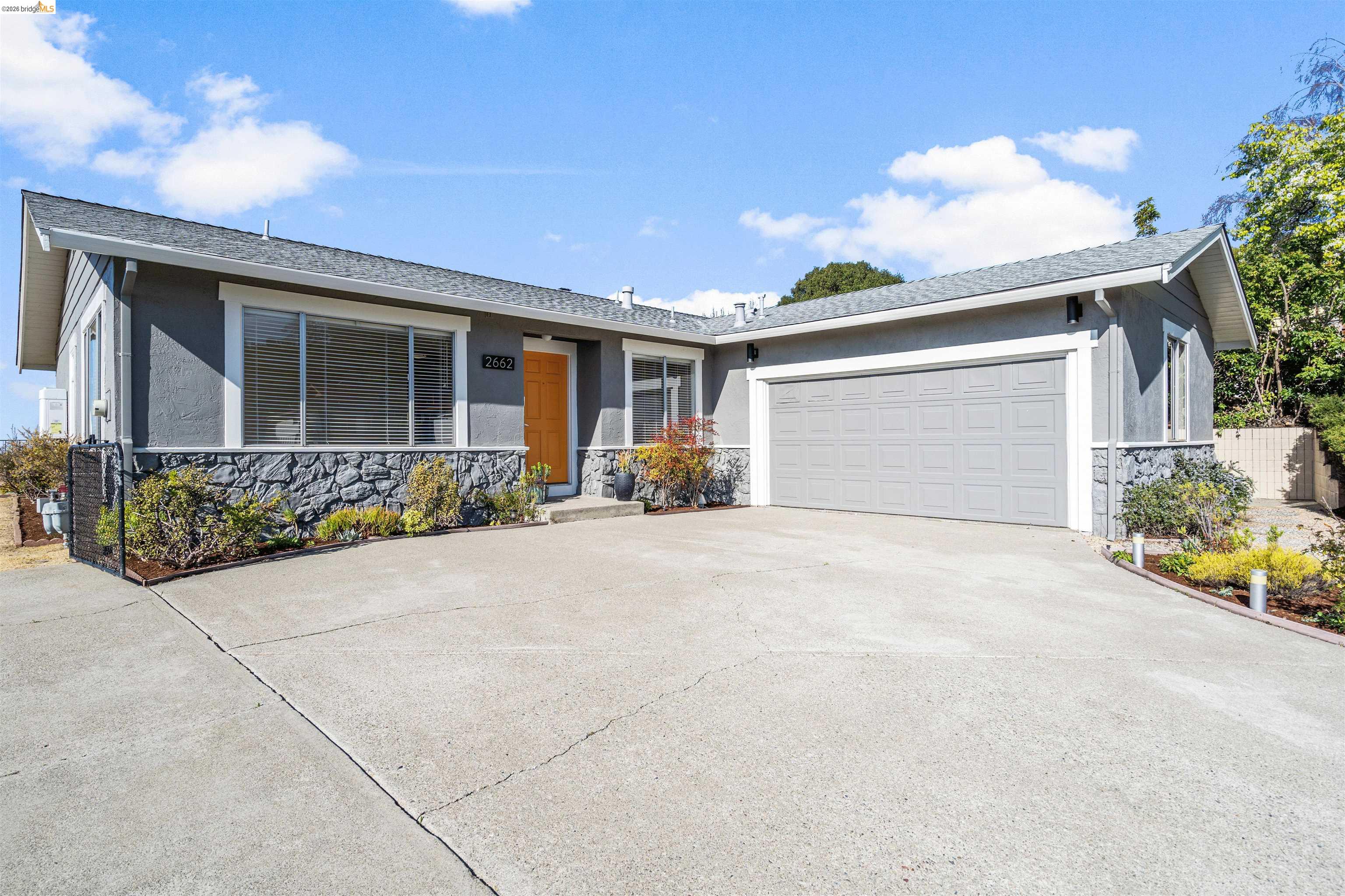 2662 Carmelita Way