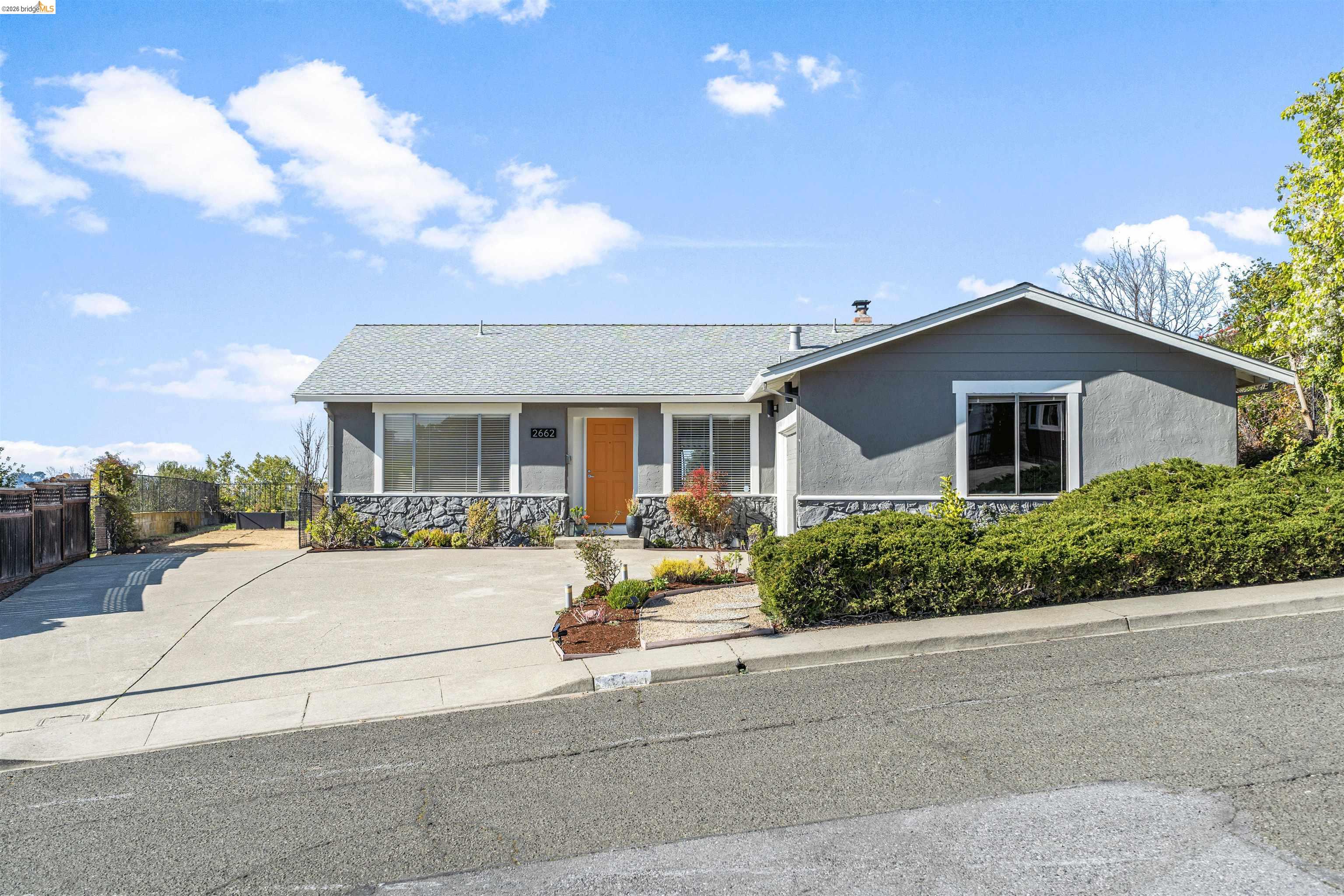 2662 Carmelita Way