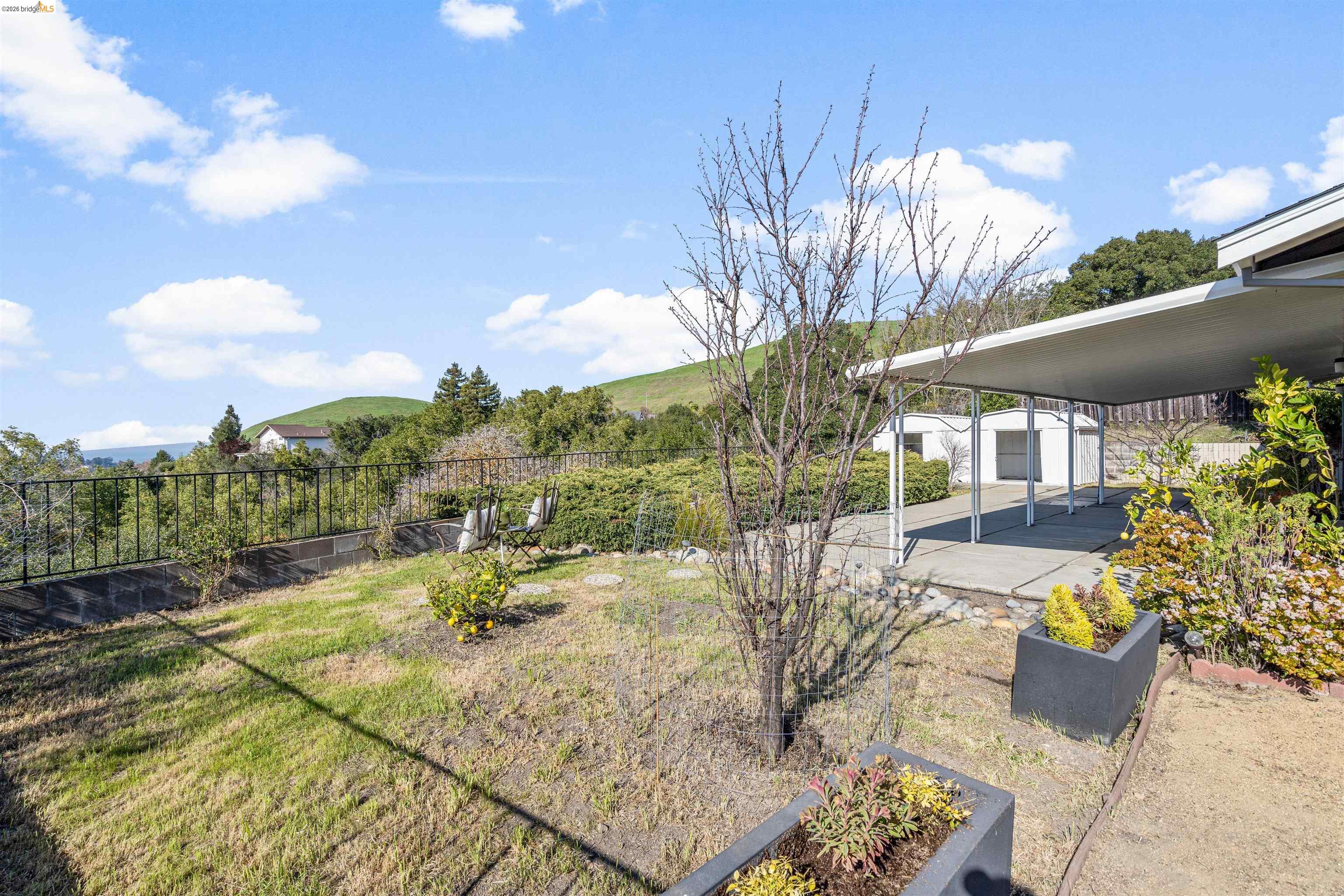 2662 Carmelita Way